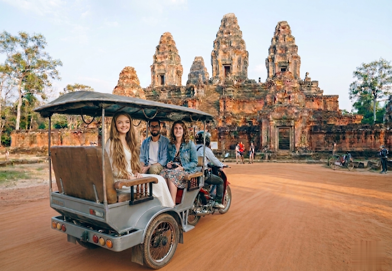 Siem Reap: Grand Circuit Temple Tour (Morning or Sunset)