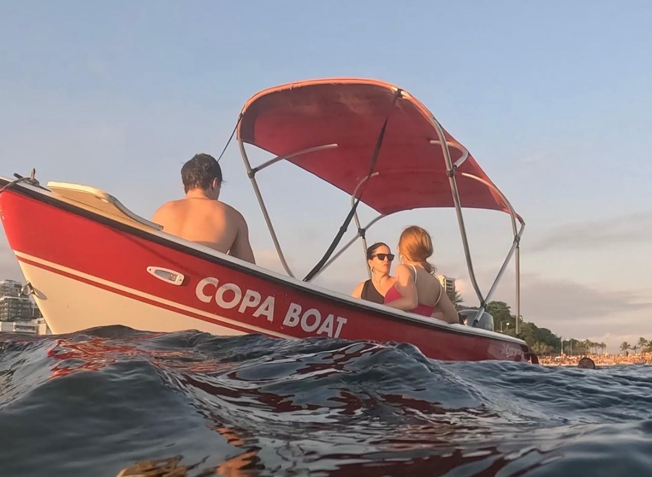 Copacabana Beach: Private Boat Cruise along Rio's Coastline