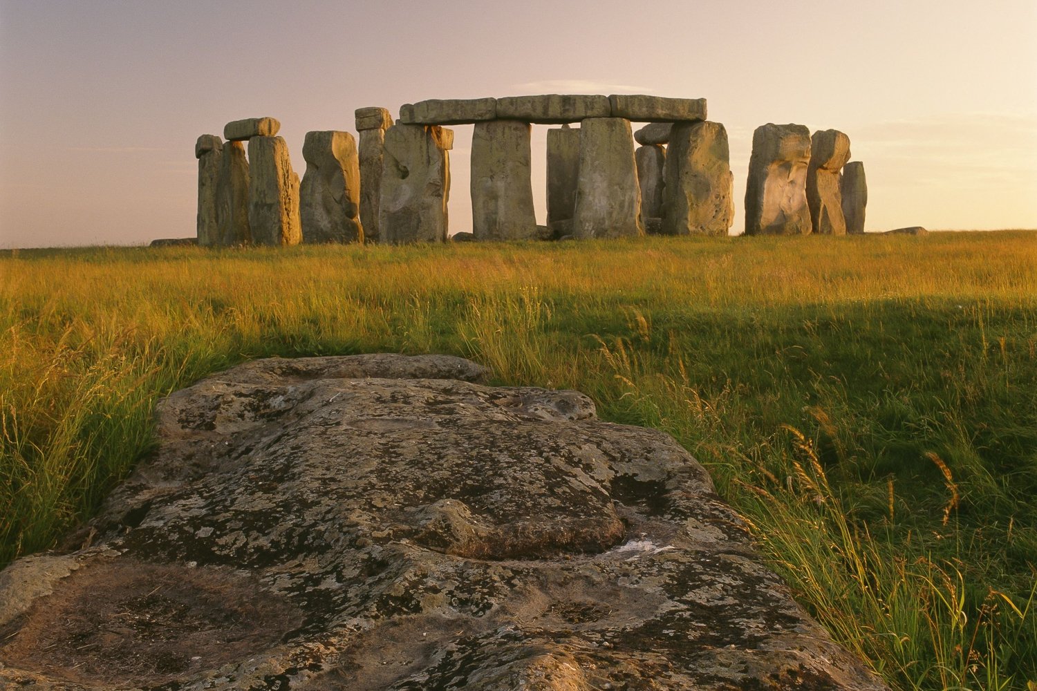 Stonehenge, Windsor Castle & Bath Day Trip from London