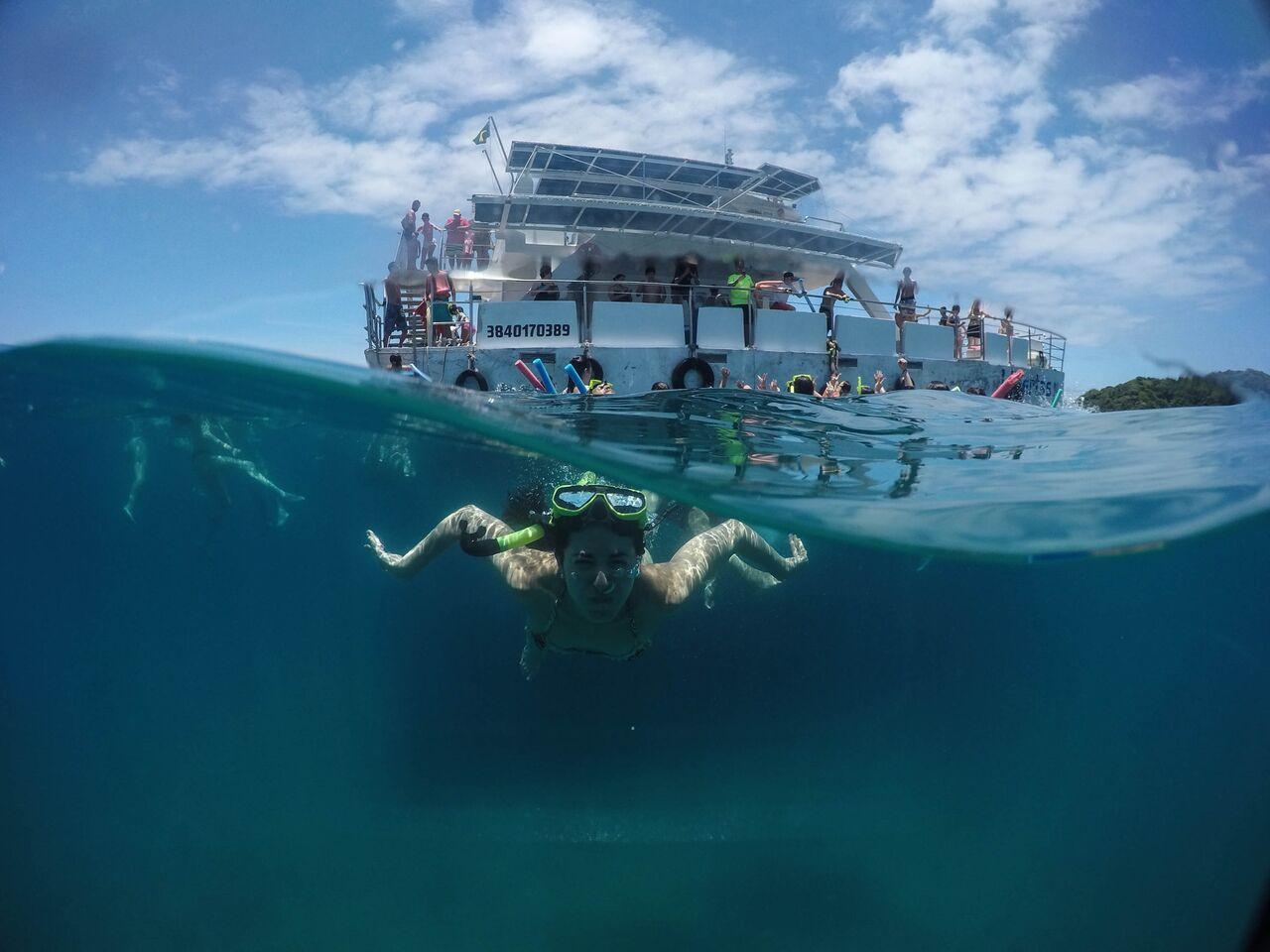 Búzios Catamaran Cruise & Beach Day from Rio