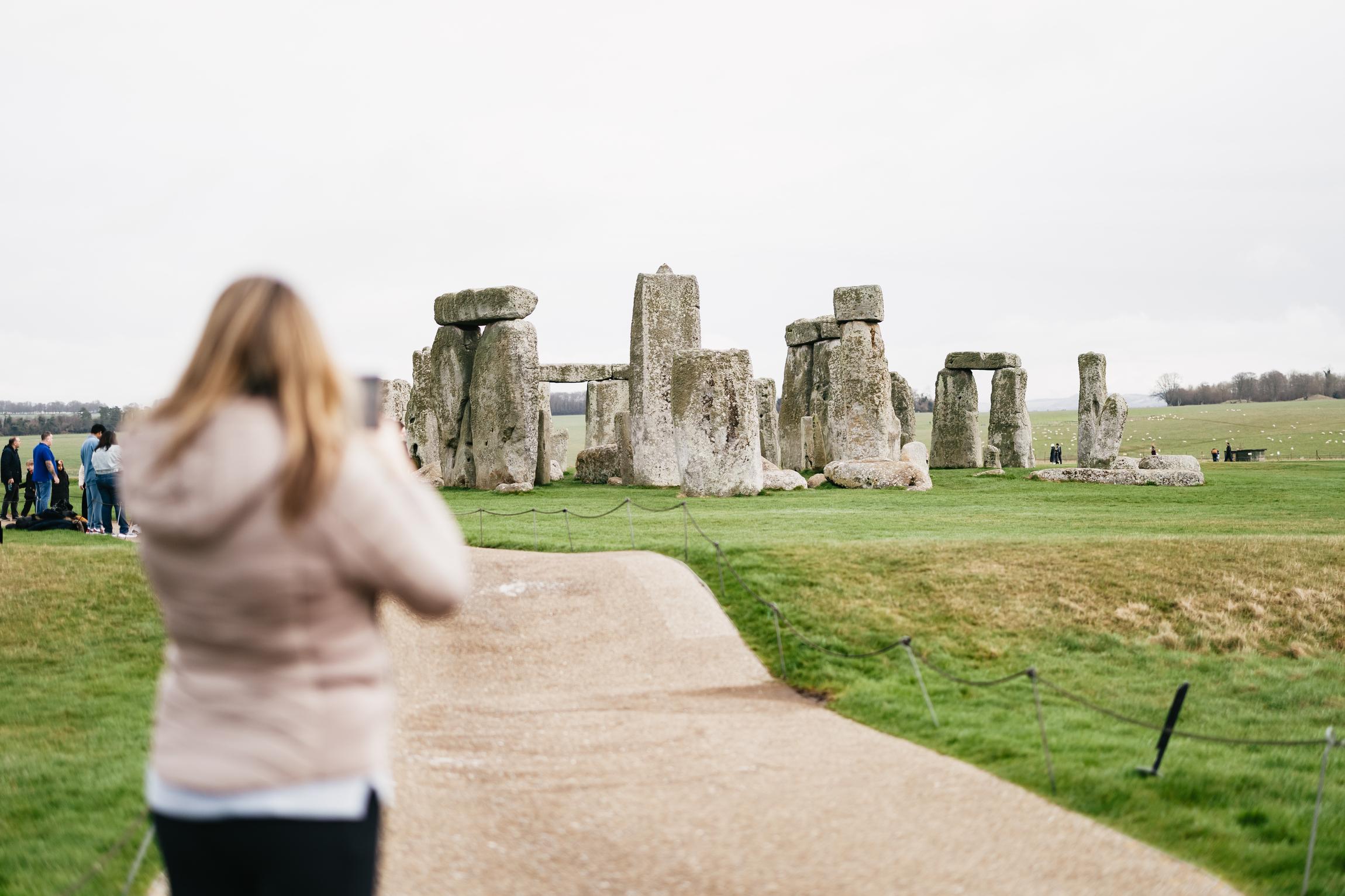 Stonehenge & Cotswolds Villages Discovery Tour from Bristol