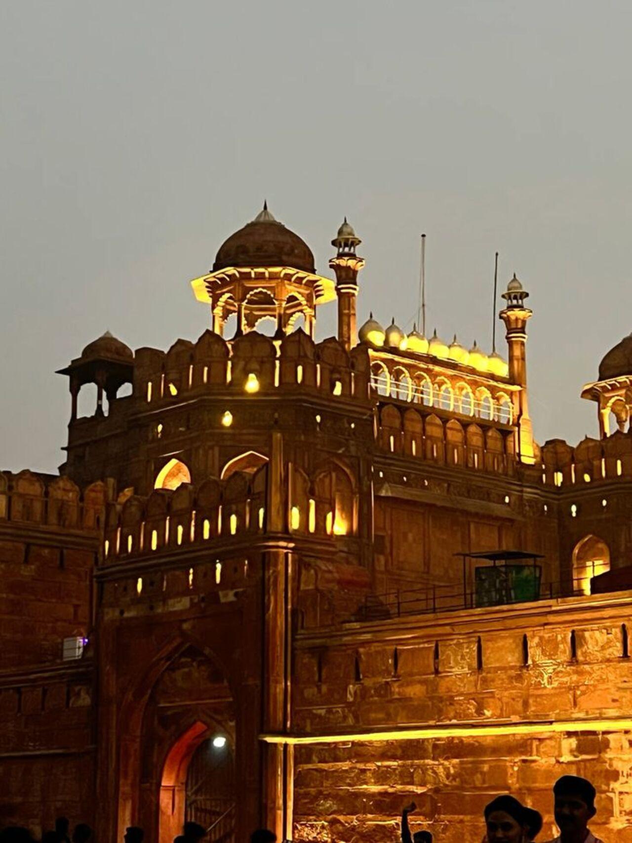 Delhi After Dark: Private Evening Sightseeing by Car