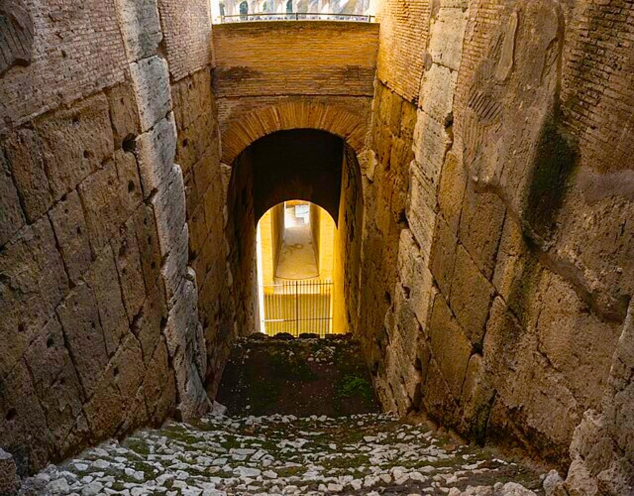 Rome: Colosseum for Kids, a Journey through Gladiators and the Wonders of Rome