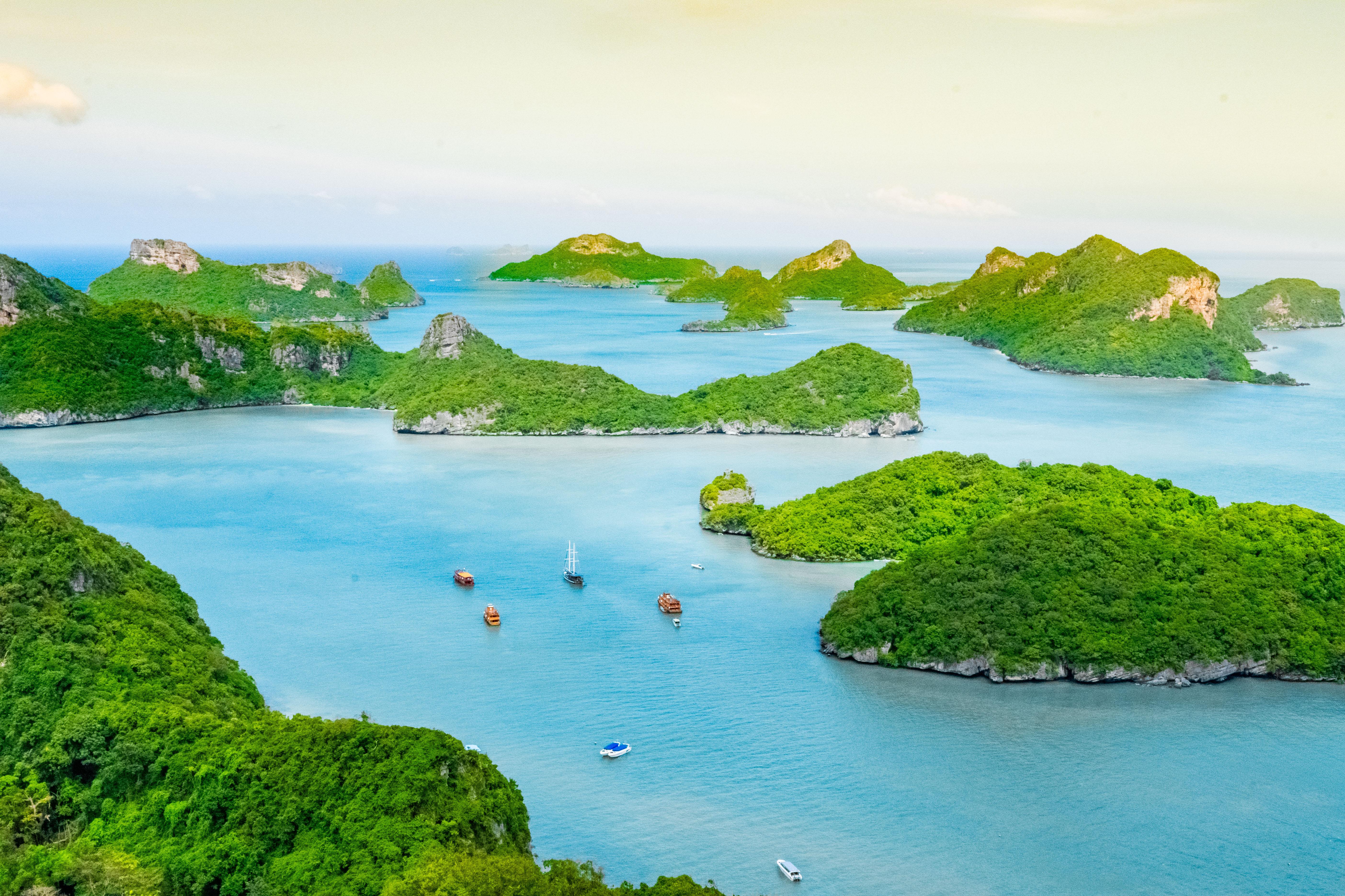Mu Ko Ang Thong National Park Cruise & Optional Kayaking