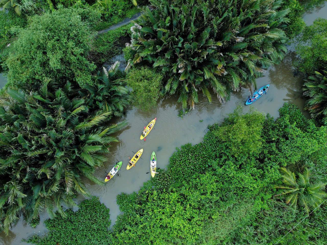 Mekong Delta 2-Day Bike, Kayak & Homestay Adventure from Ho Chi Minh City