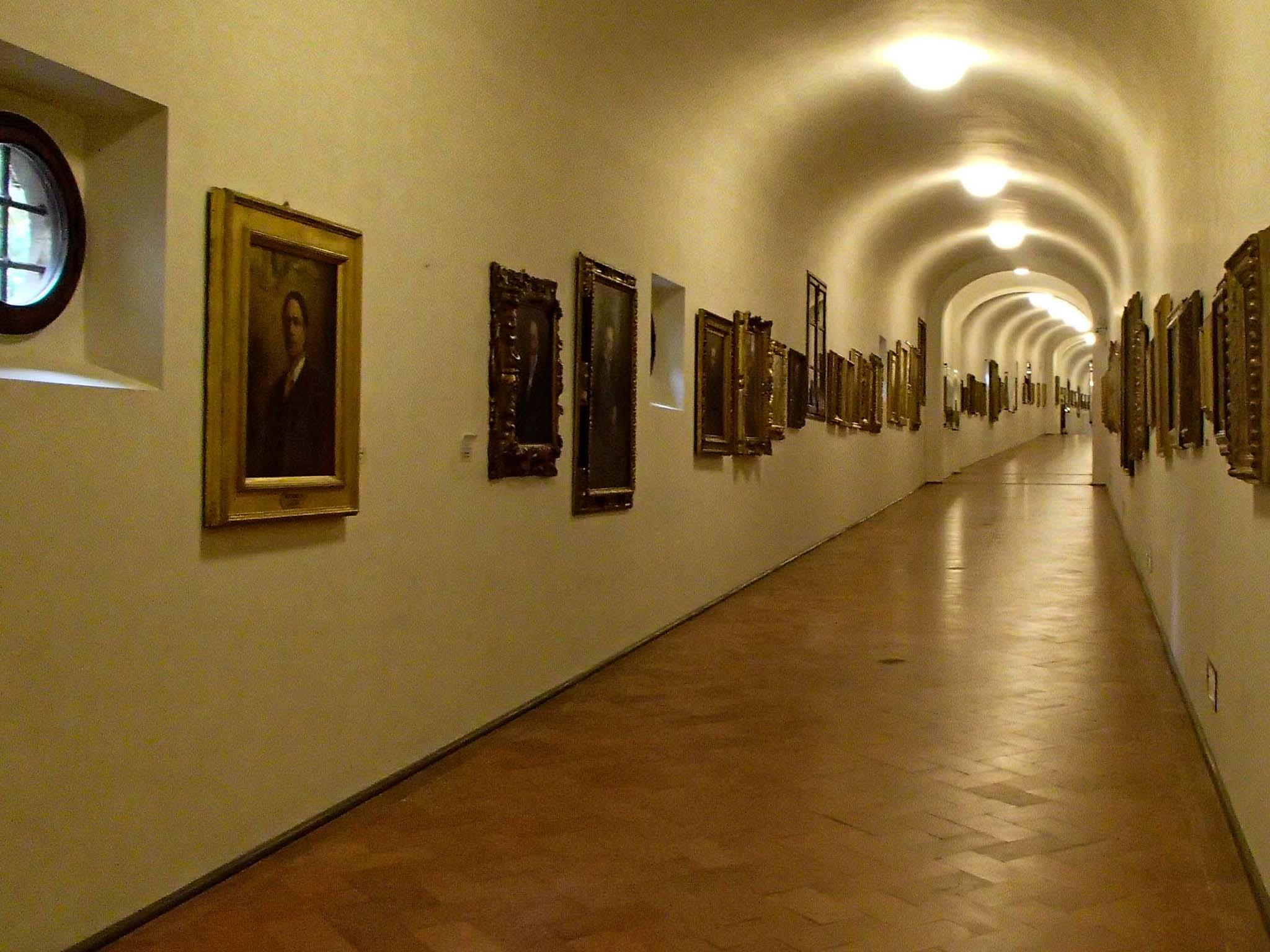 Uffizi Gallery Small Group Tour with Optional Vasari Corridor