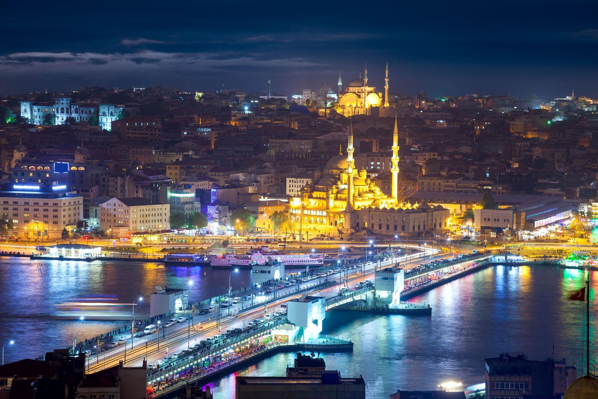 Istanbul Arrival & Bosphorus Dinner Cruise Combo