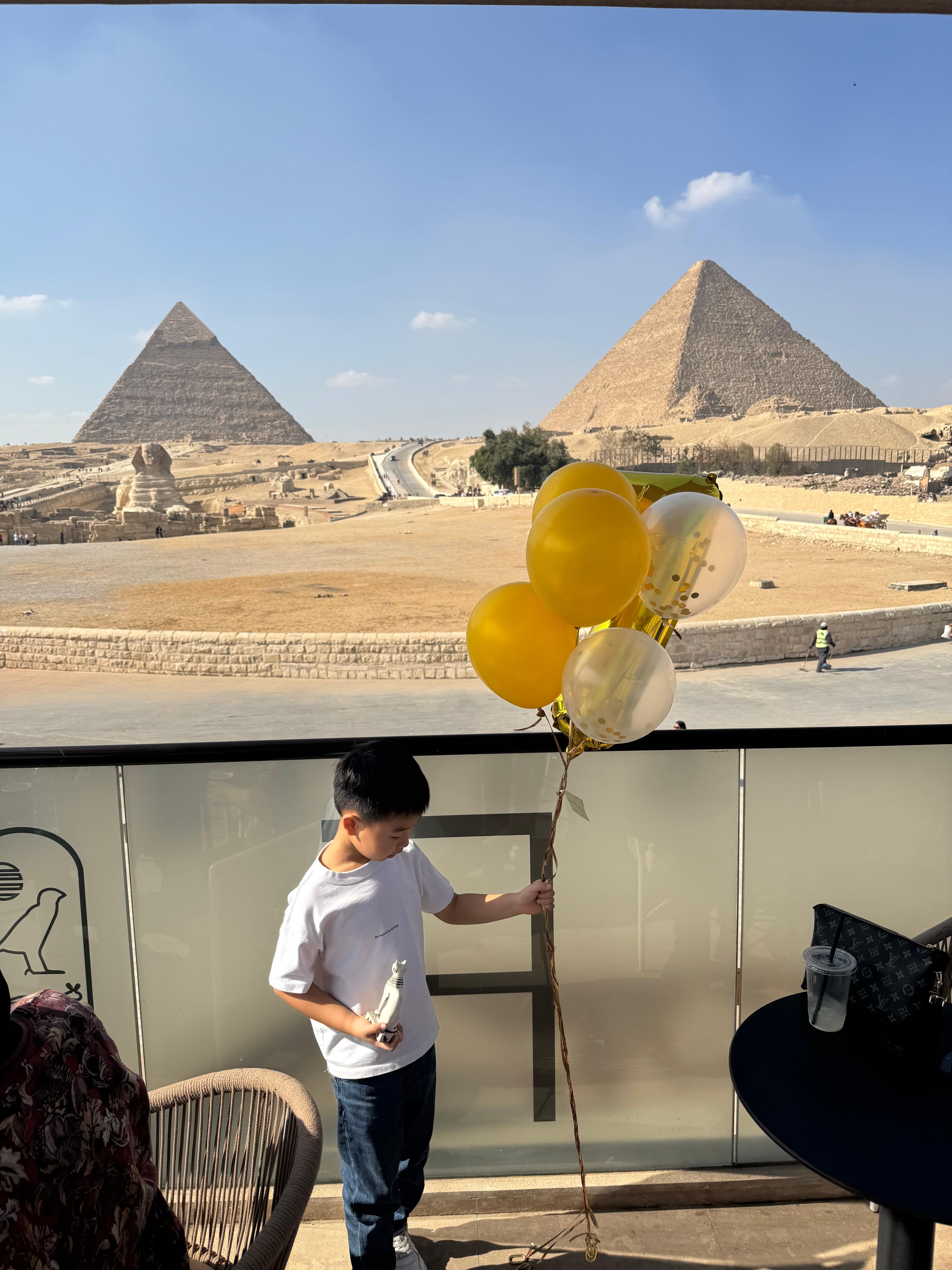 Private Giza Pyramids & Grand Egyptian Museum Tour