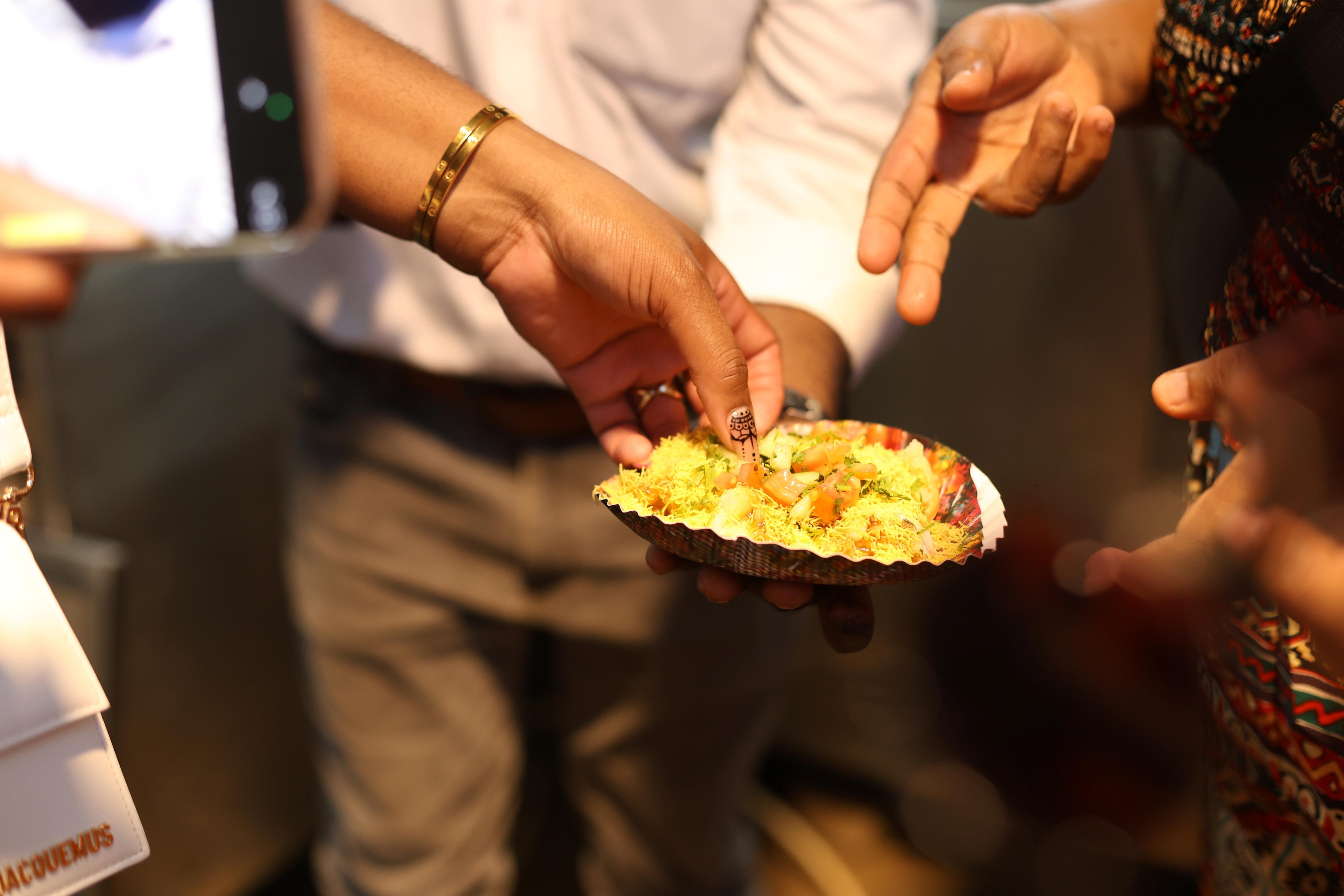 Mumbai Sunset & Street Food Bazaar Adventure