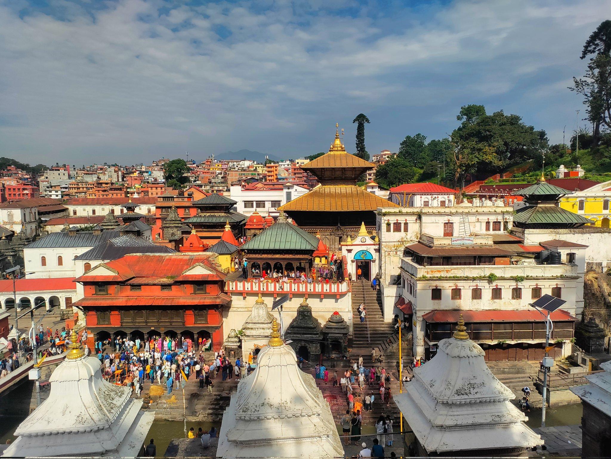 Kathmandu Pashupatinath Twilight Walk & Sacred Arati Ceremony