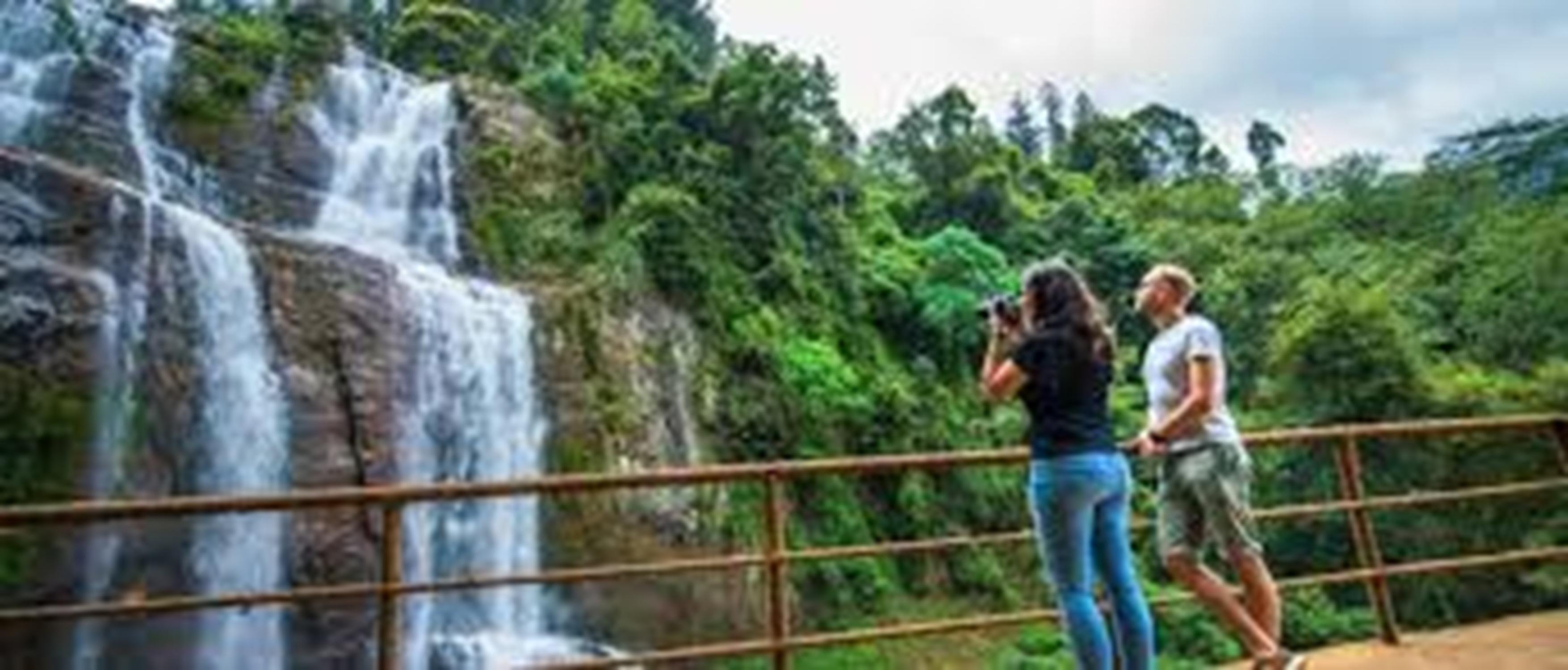 Sri Lanka Scenic Train Ride: Ella to Kandy via Nuwara Eliya