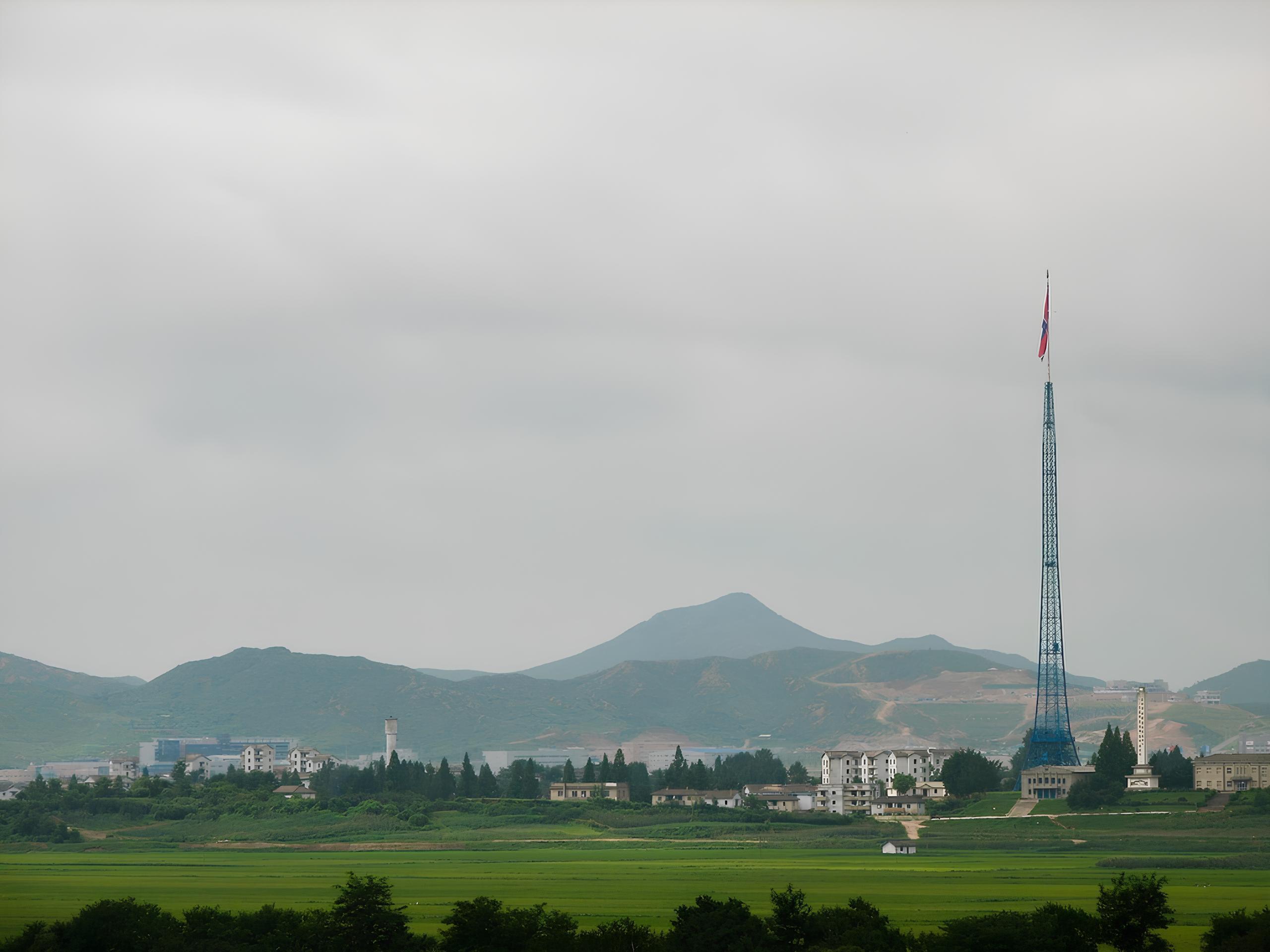 DMZ Small-Group Half-Day Tour with JSA Stories & NK Defector Q&A