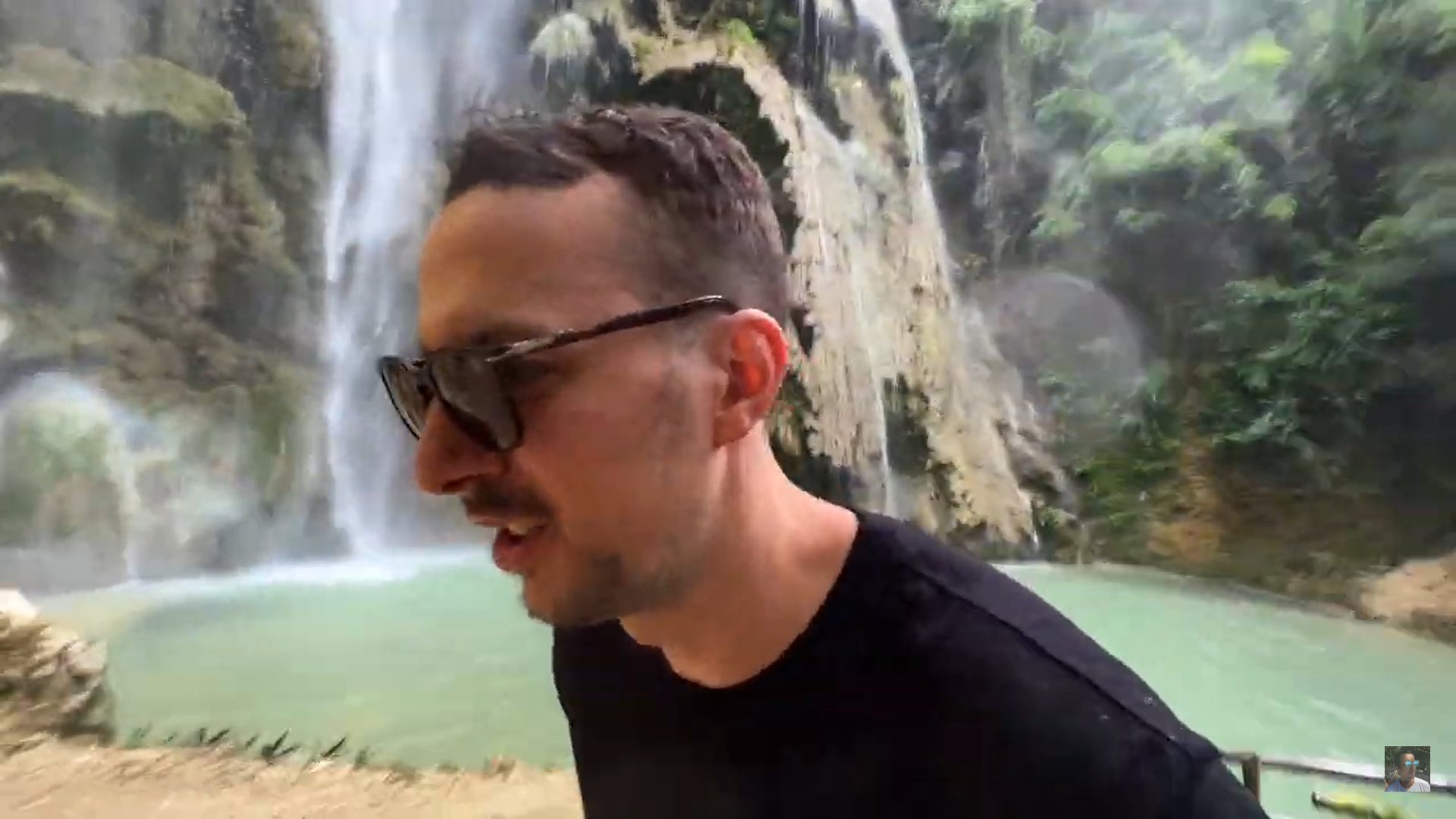 Oslob Triple Adventure: Whale Sharks, Tumalog Falls & Sumilon Island