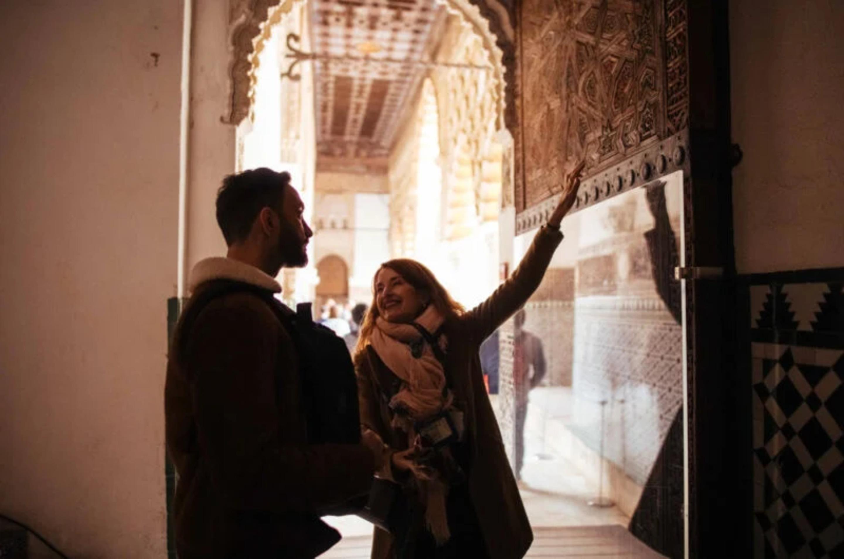 Private Seville Family Discovery Tour & Alcázar Visit