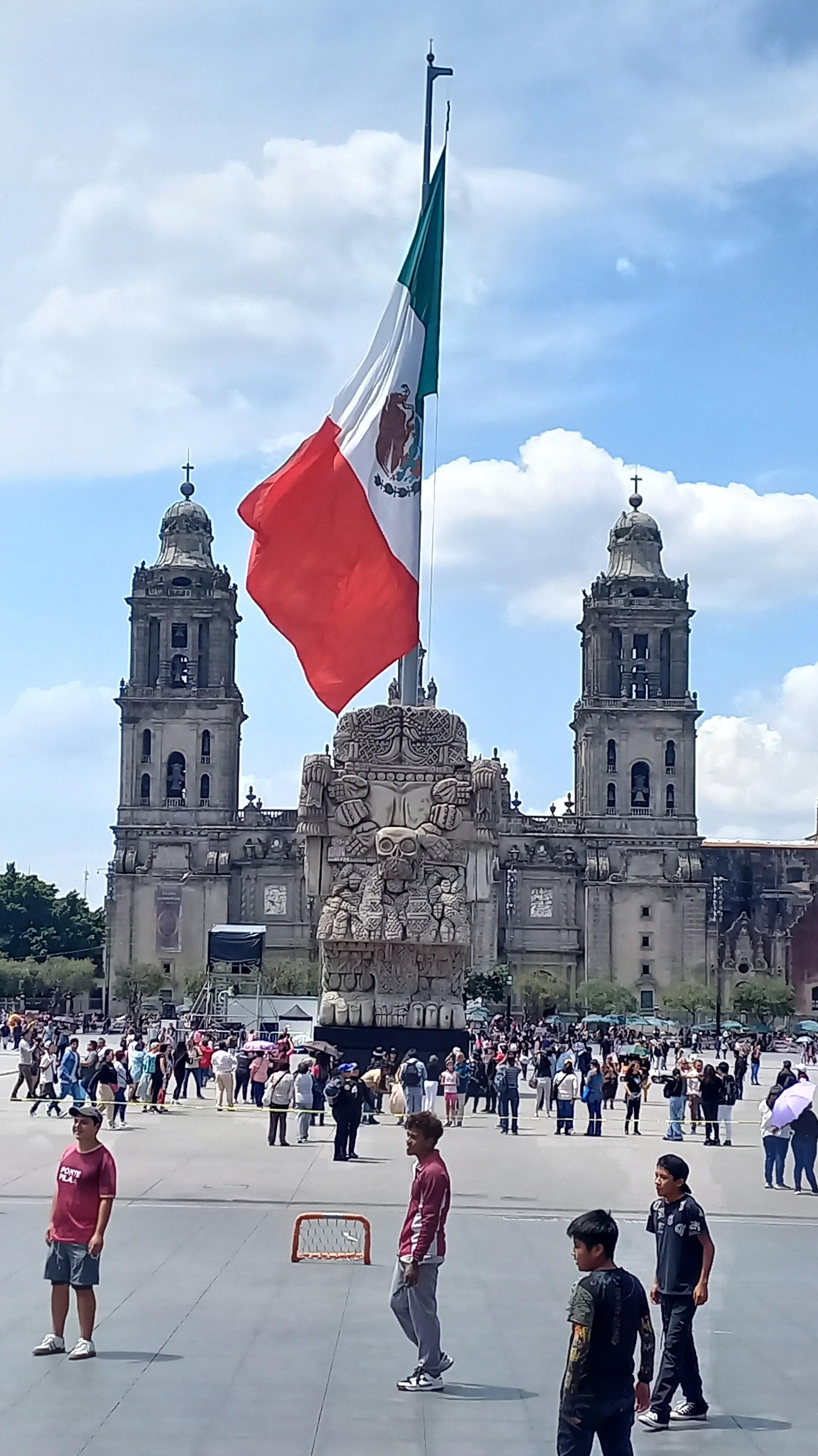 Mexico City History & Modern Life Walking Tour
