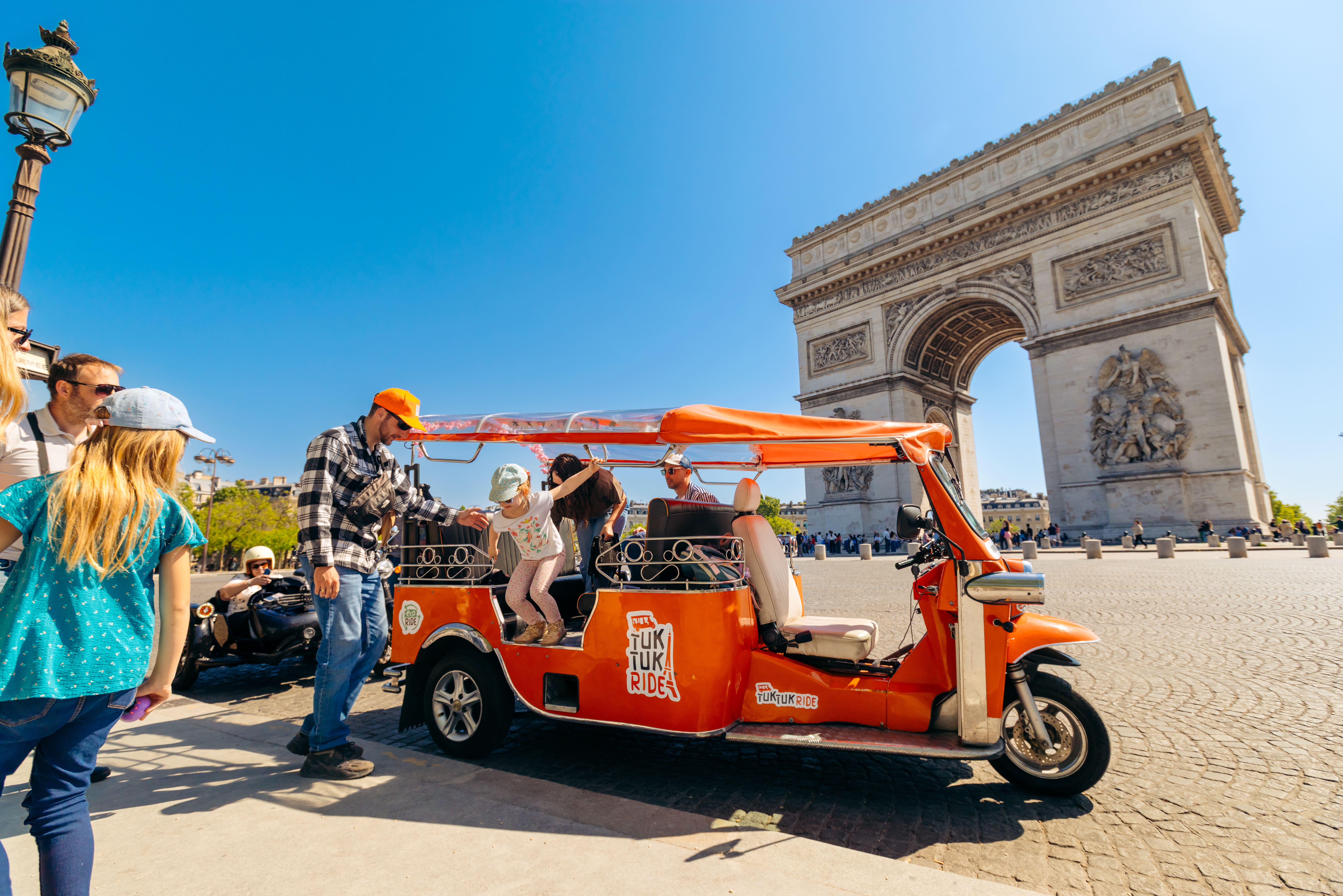 Private Electric TukTuk Tour of Paris