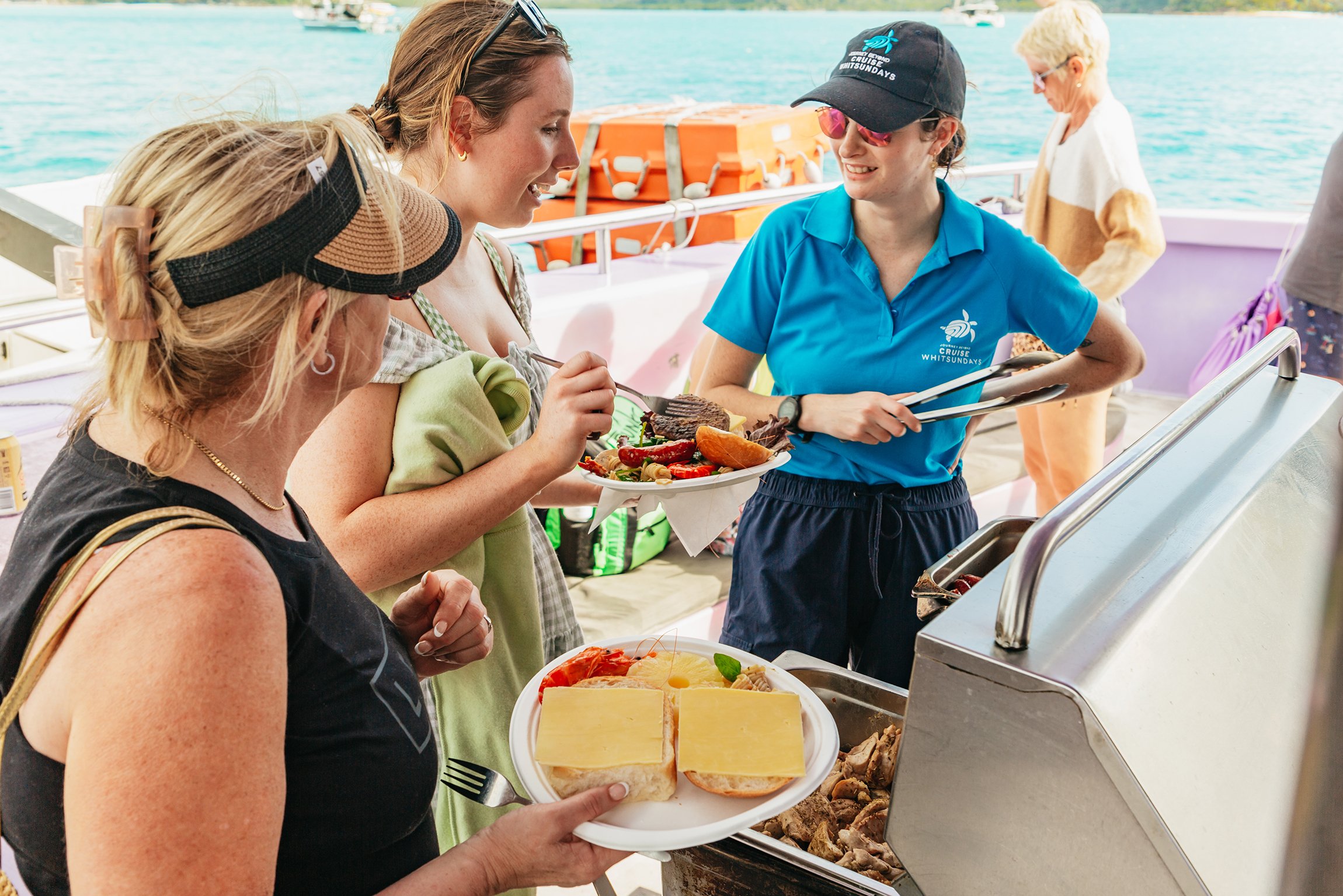 Whitsundays Full-Day Sailing on Camira Catamaran from Airlie Beach