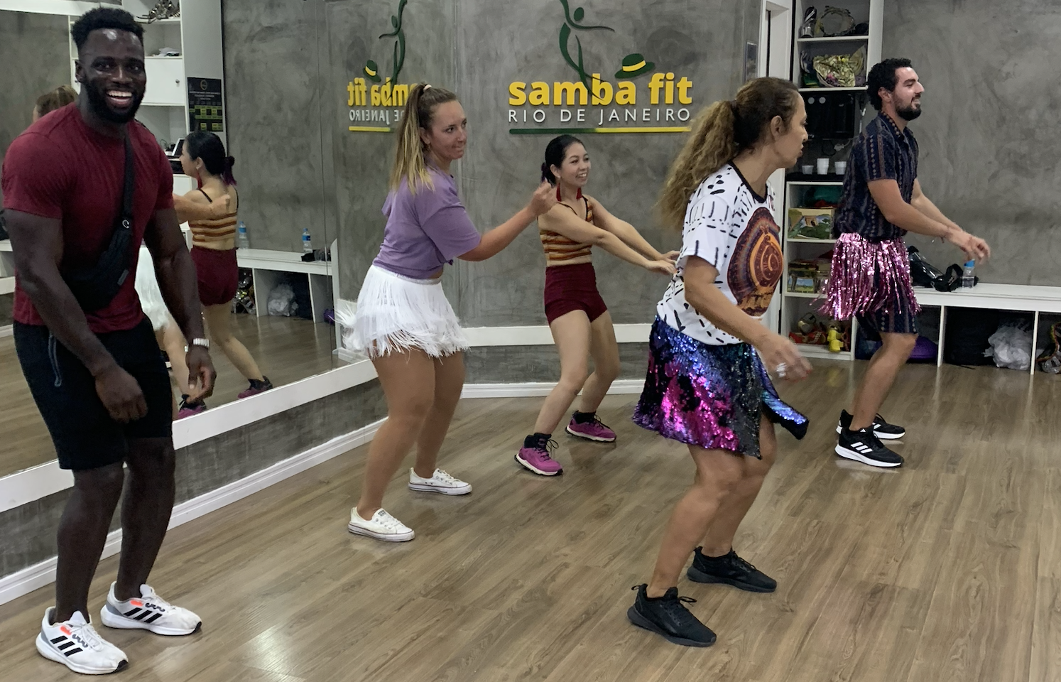 Ipanema Beginner Samba Class with a Carnival Queen