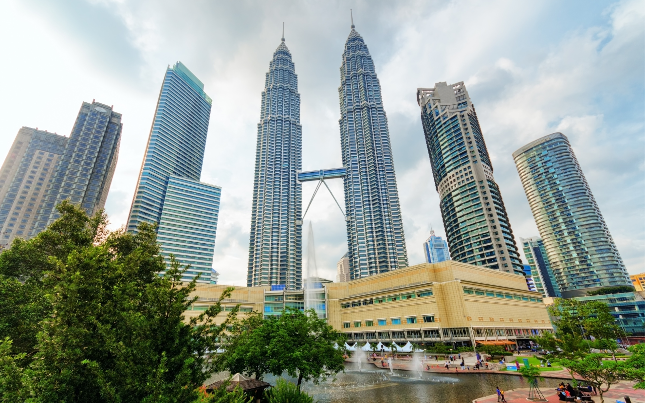 Kuala Lumpur Comprehensive City Explorer: 25 Iconic Sights