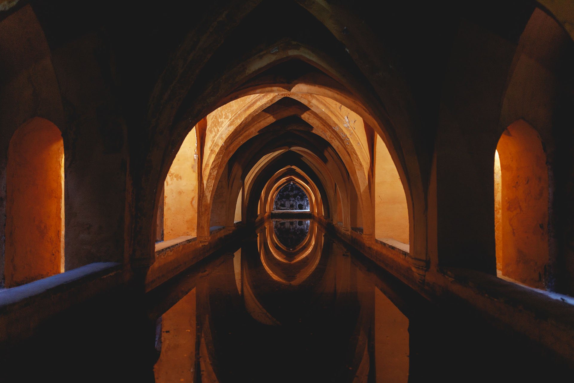 Seville: VIP Early Access Royal Alcazar Palace Tour