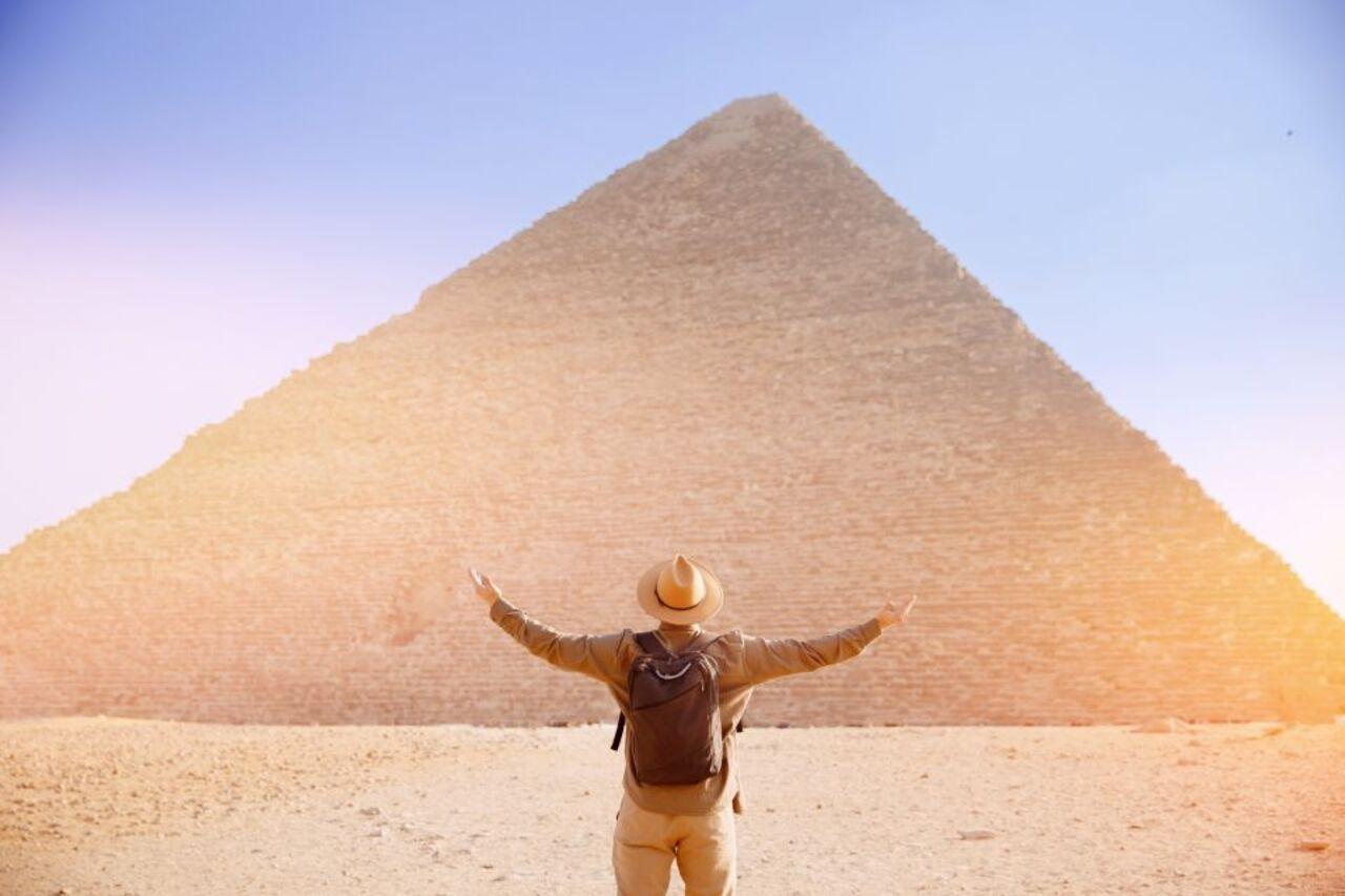Private Giza Pyramids & Sphinx Tour with Camel Excursion