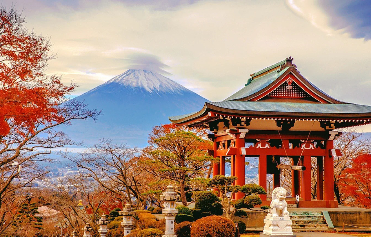 Hakone one day tour from Tokyo — Mt. Fuji, Lake Ashi, and Hakone Ropeway — photo 3