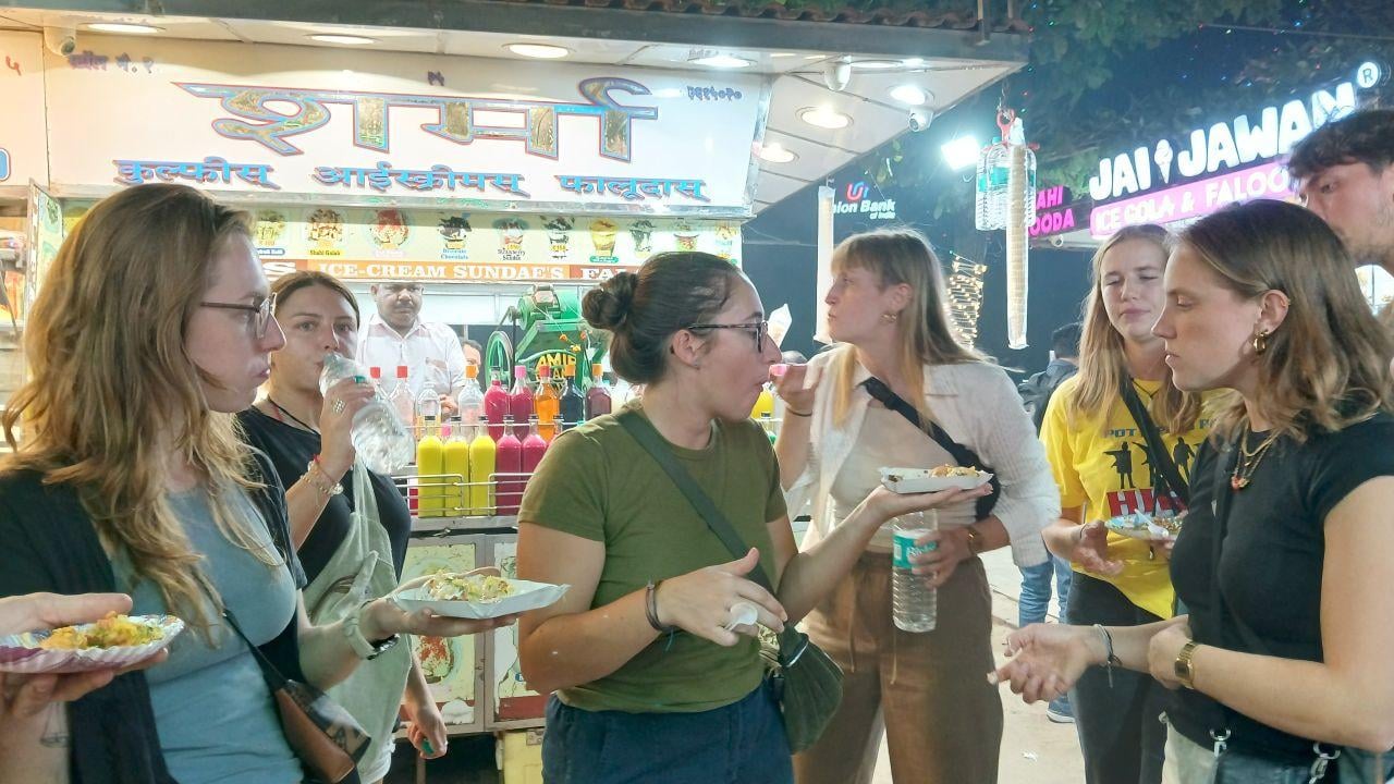 Mumbai Sunset & Street Food Bazaar Adventure