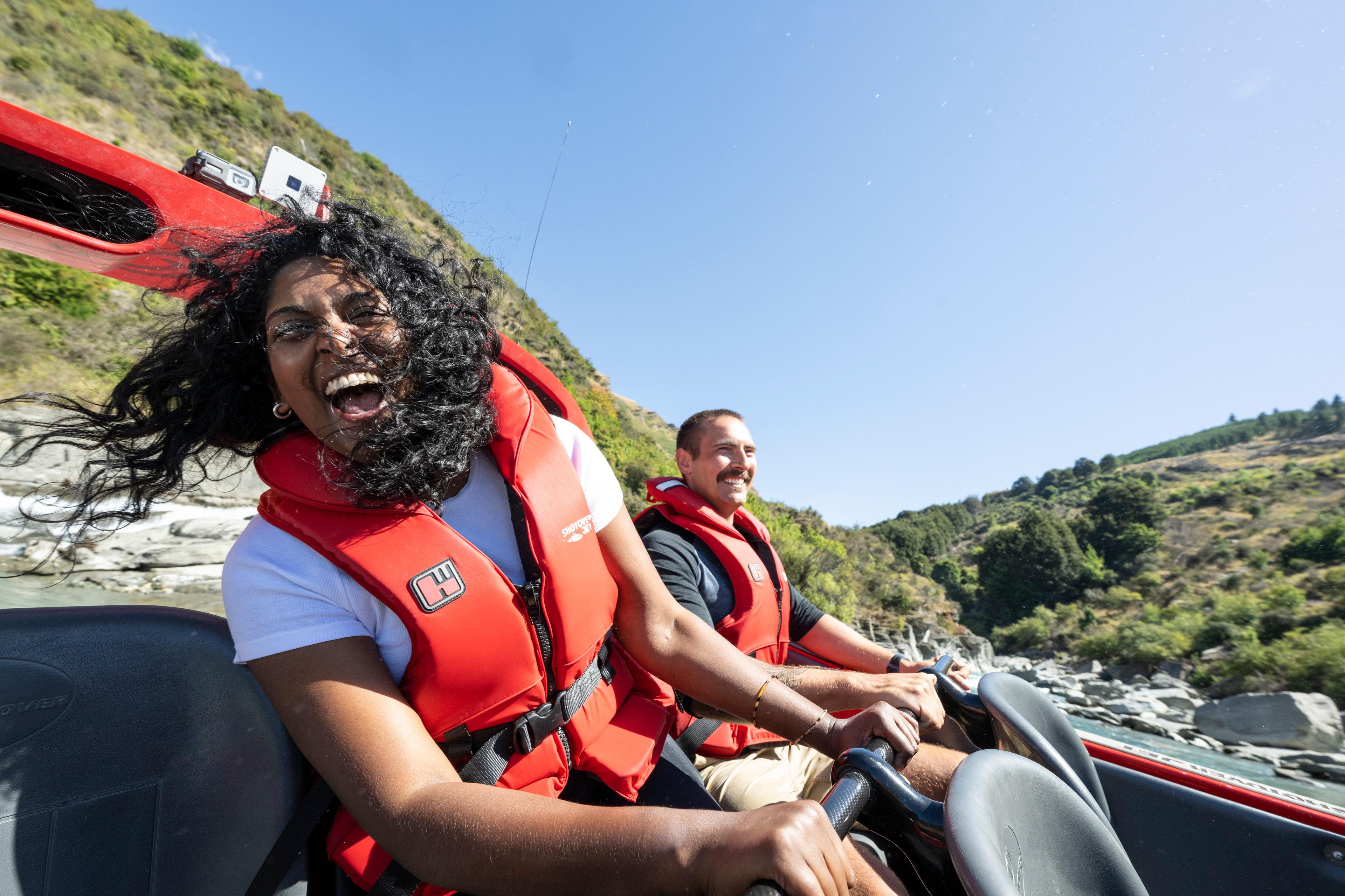 Queenstown: Shotover River Extreme Jet Boat Experience