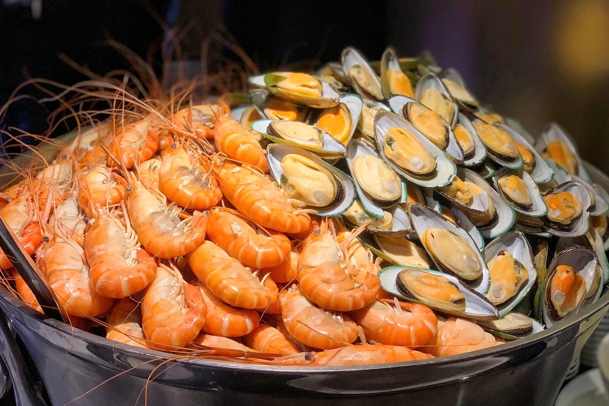 Bangkok Meridian Dinner Cruise with Optional Transfers