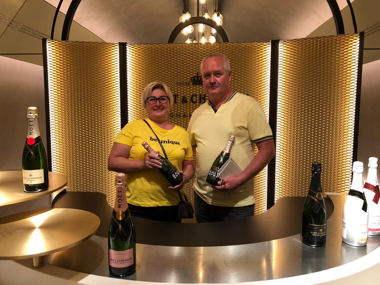 Champagne: private round transfer from Paris