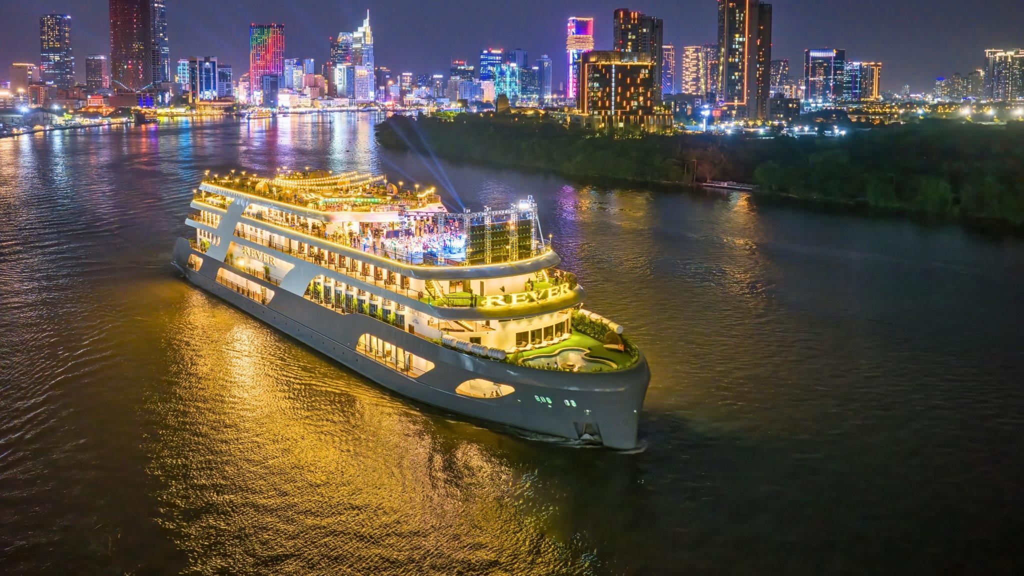 Saigon River Evening Cruise with Buffet & Live Music