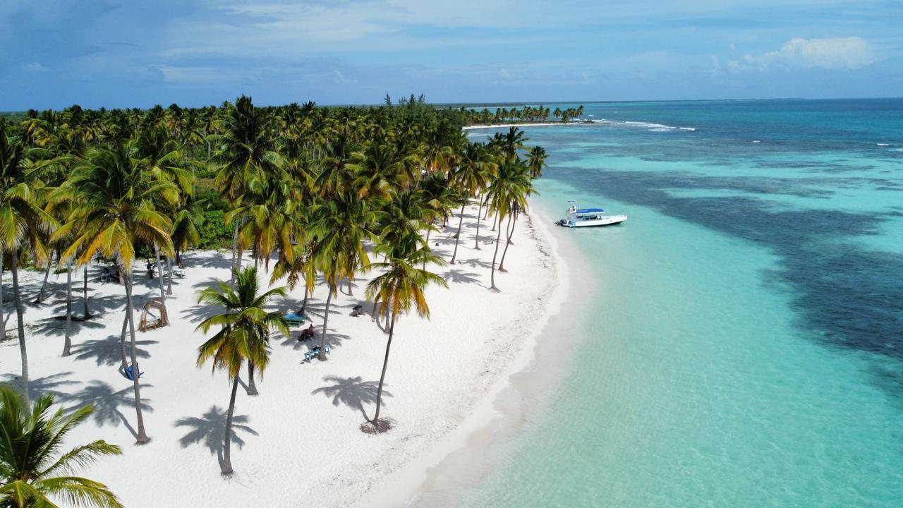 Small Group Saona Island Cruise & Beach Escape