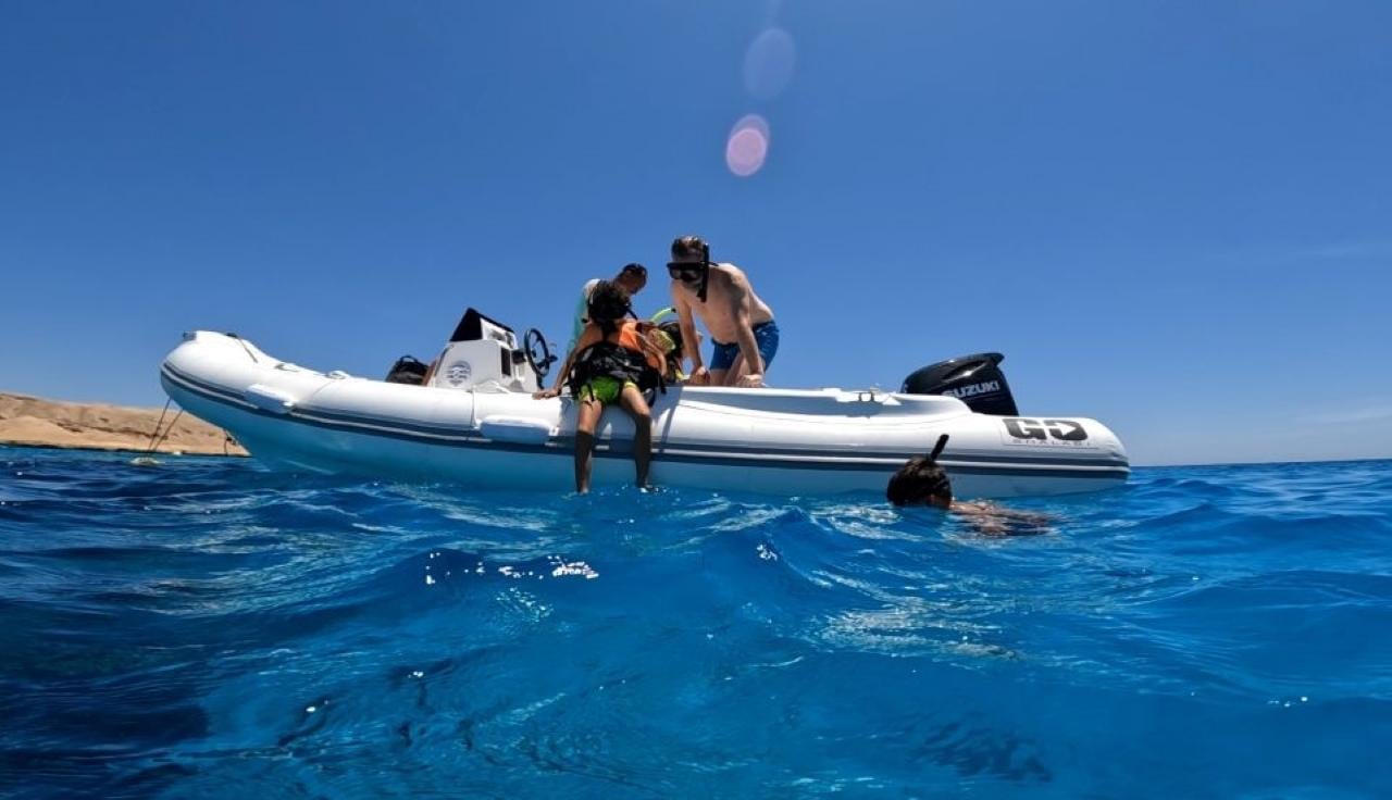Sharm El-Sheikh: Private Speedboat to Tiran Island – Snorkel & Dive