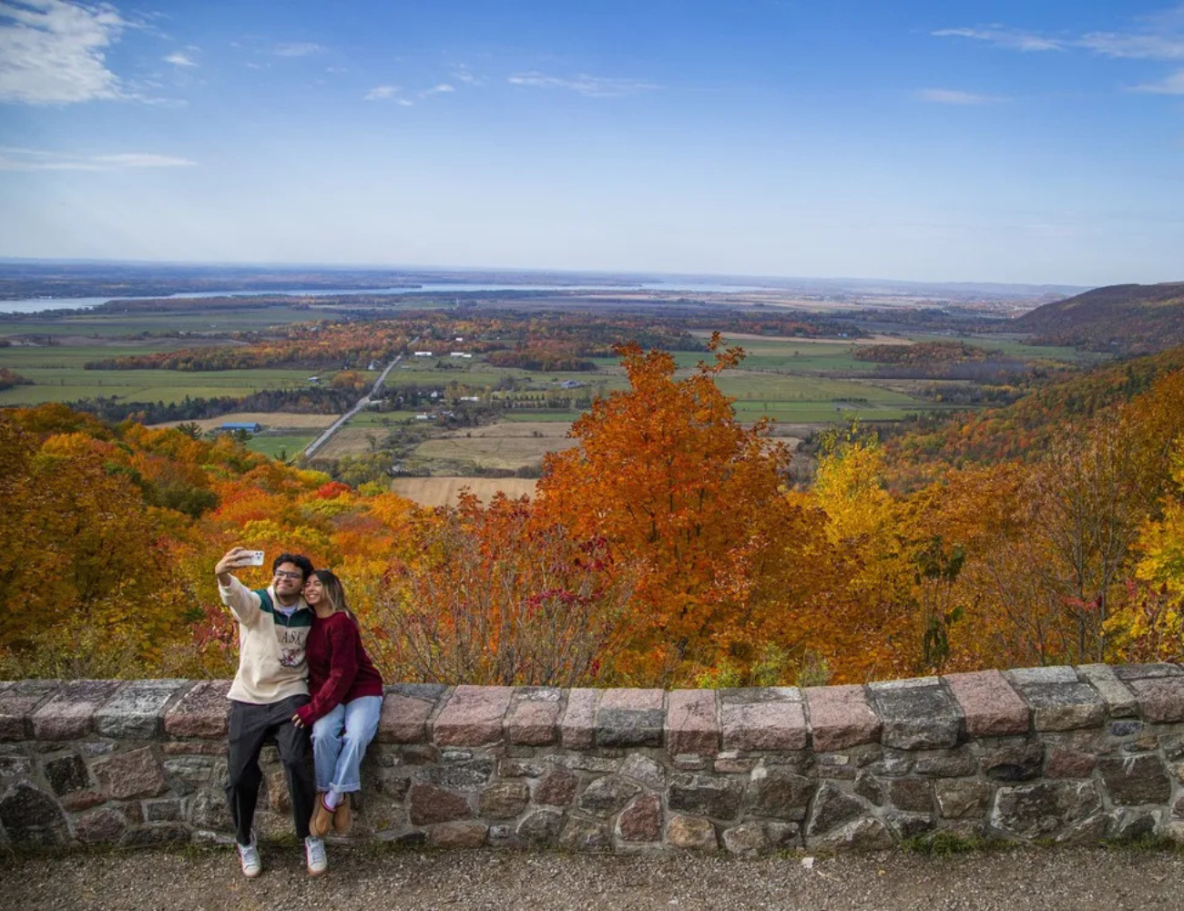 Gatineau Park Scenic Lookouts Tour from Ottawa