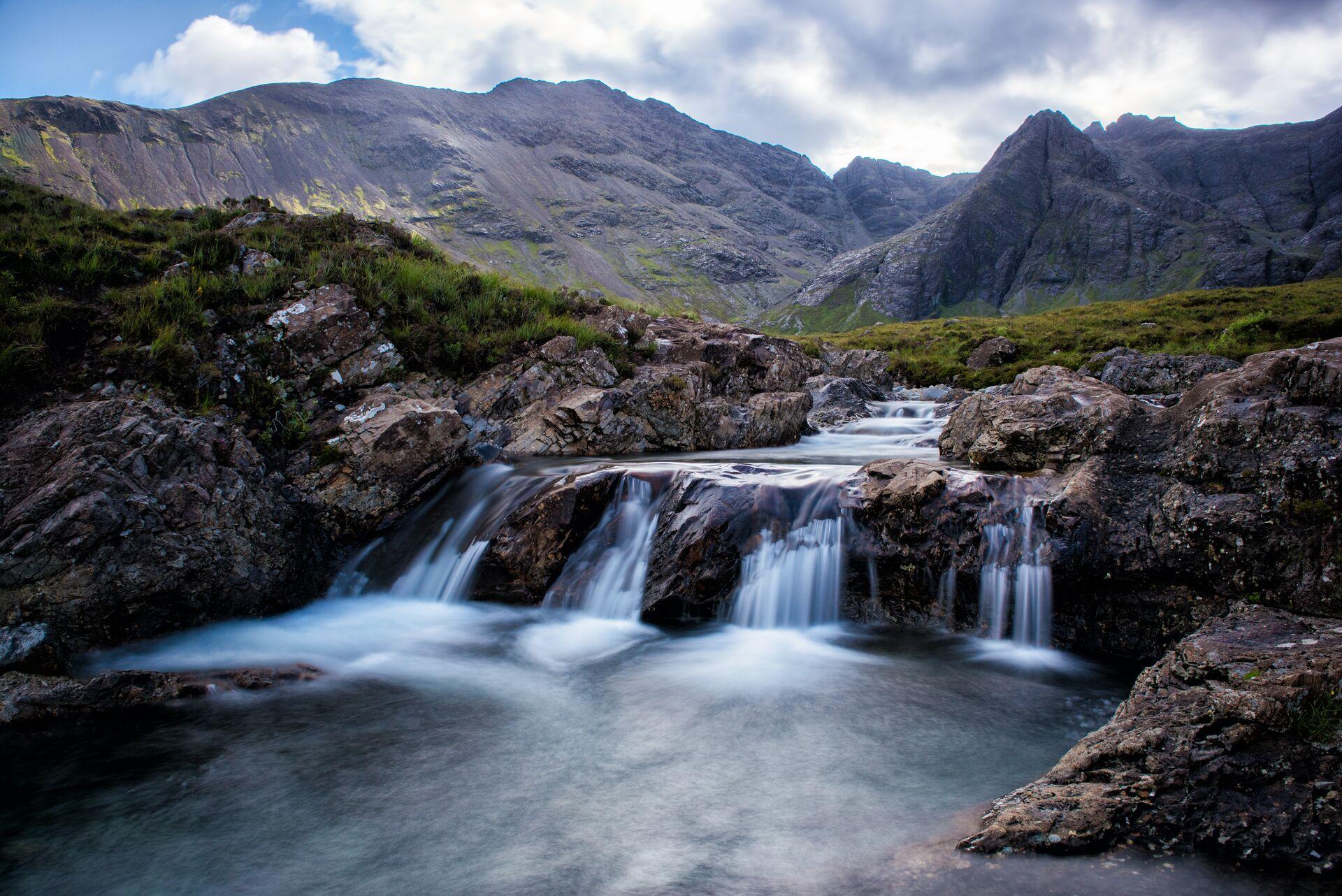 Isle of Skye & Highland Castles Full-Day Tour from Inverness