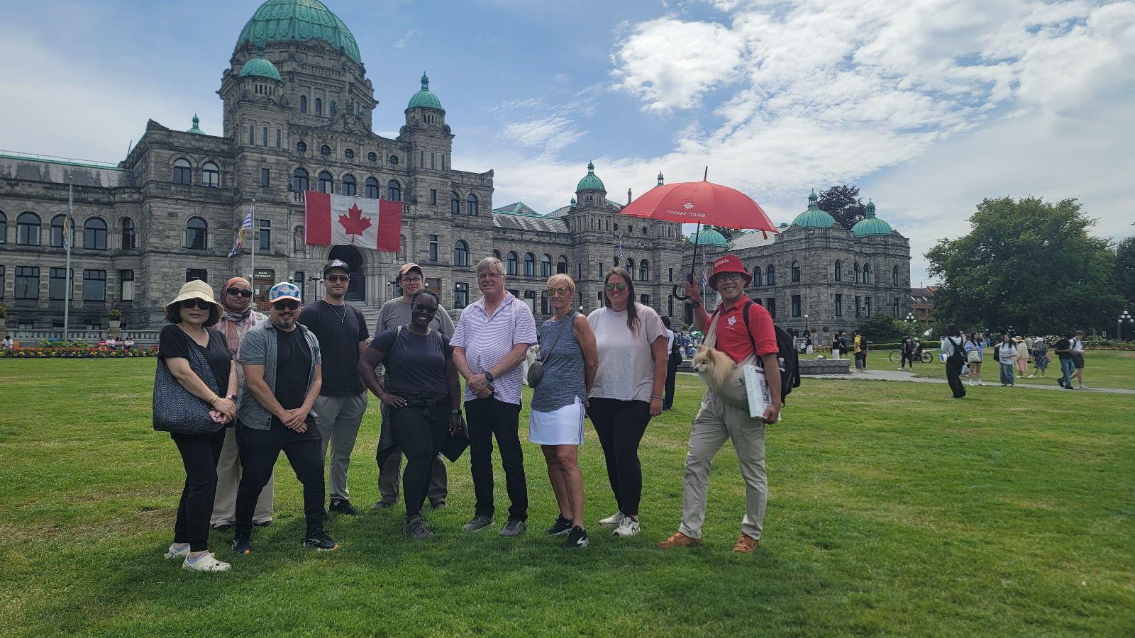 Victoria Private Highlights Walking Tour