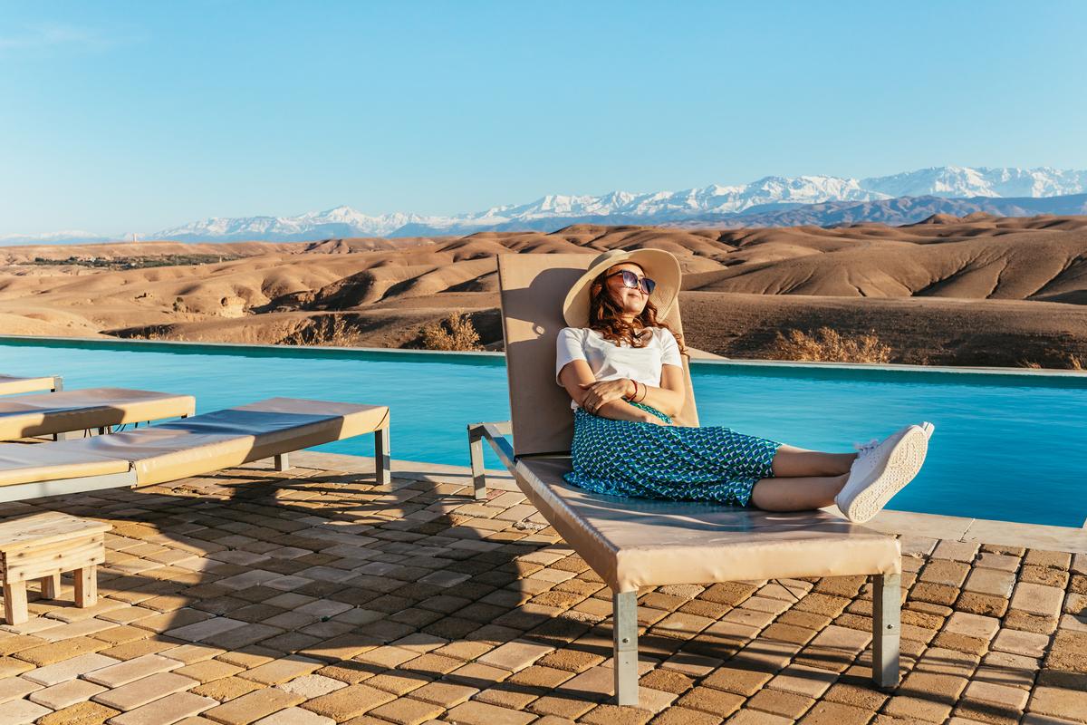 Agafay Desert Overnight: Dinner, Live Show & Stargazing from Marrakech