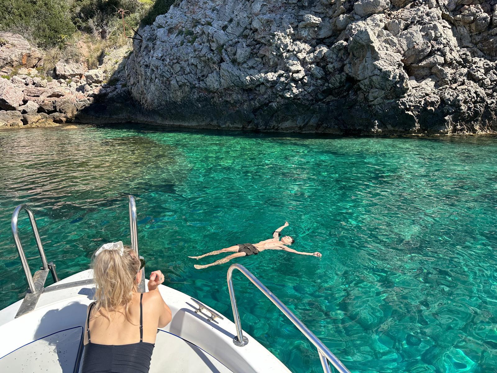Taormina Coast Boat Cruise with Sicilian Wine & Snorkeling