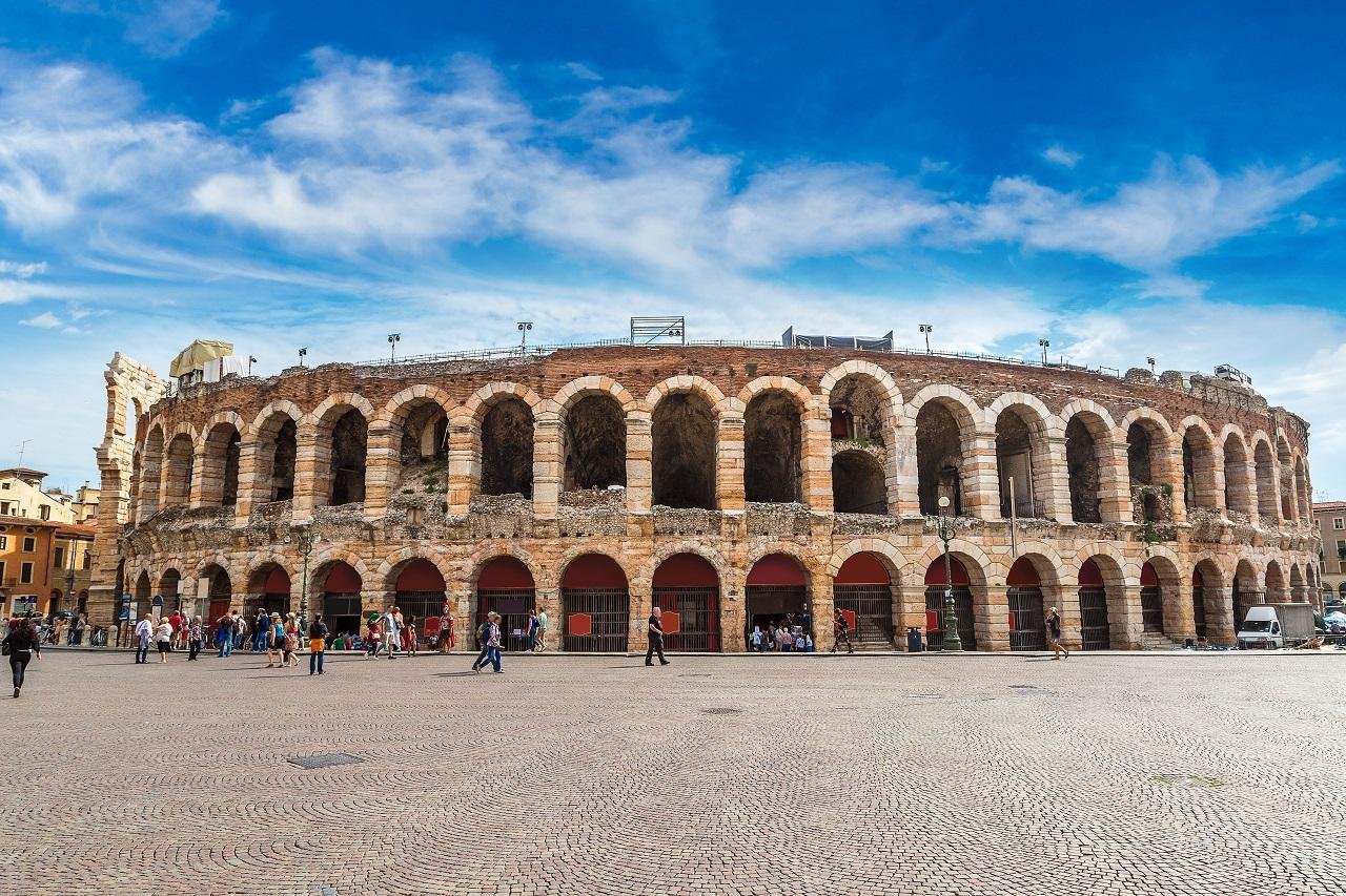Verona Guided Tour with Arena Entry, Funicular Ride & Juliet's House Option