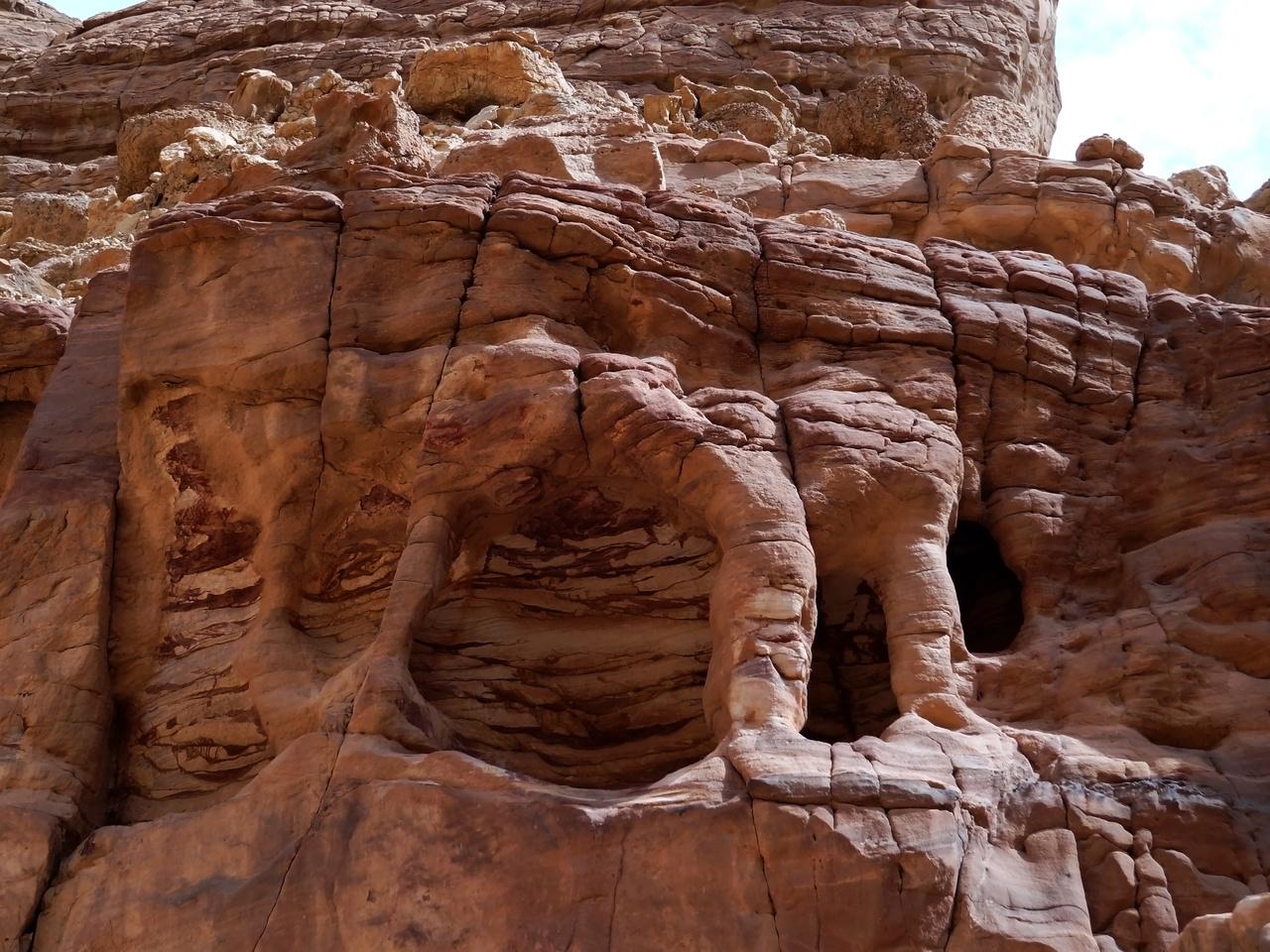 Sharm El-Sheikh: Colored Canyon, Blue Hole & Dahab Jeep Day Trip