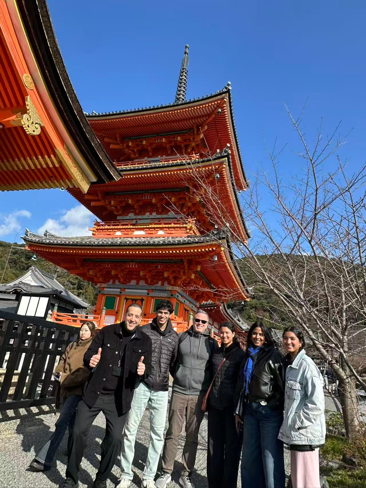 Osaka Custom Private Tour by Luxury Vehicle