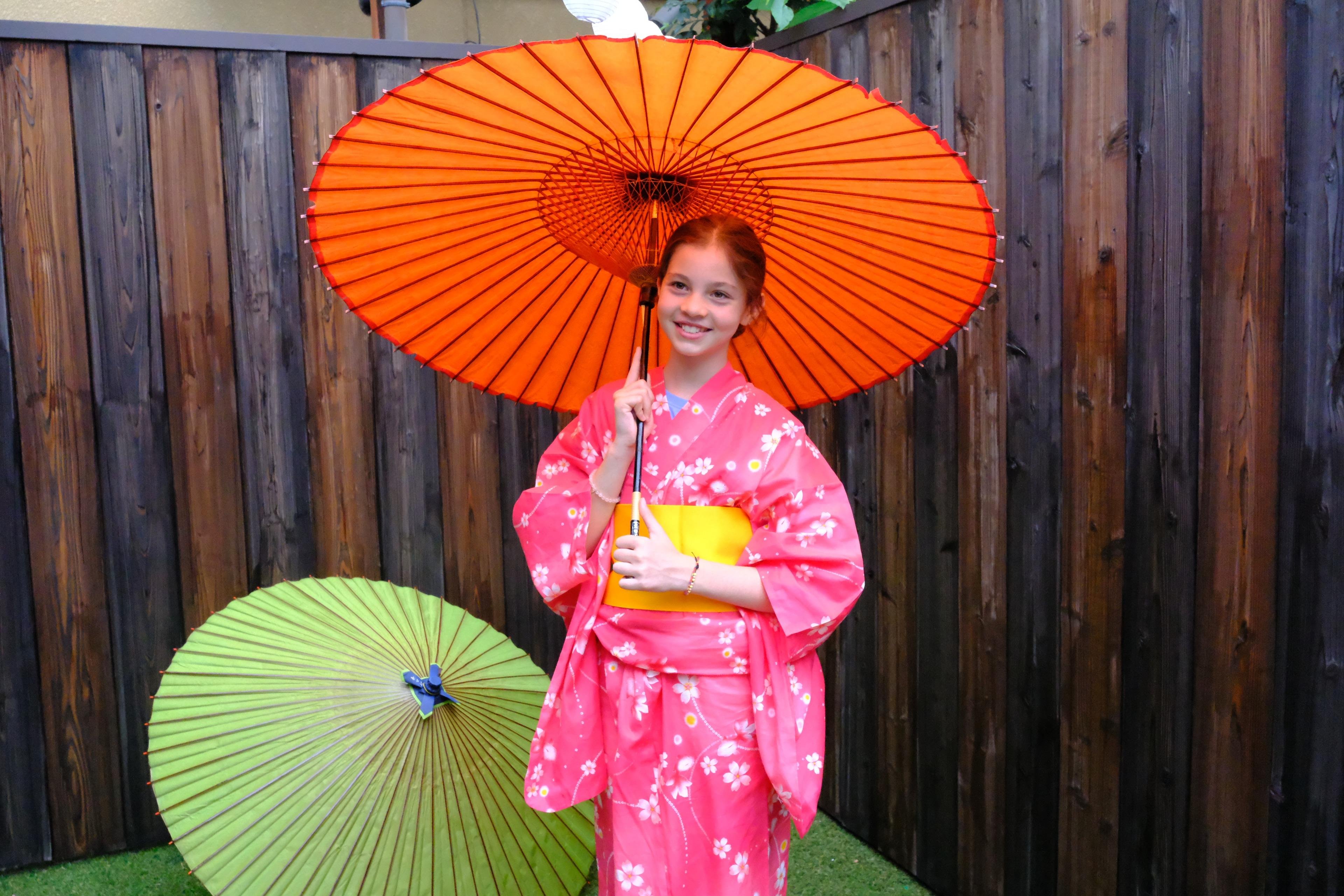 Privat upplevelse i Machiya i Kyoto: Tebjudning, kalligrafi & kimono