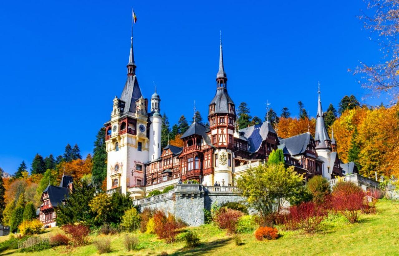 Private Dracula & Peles Castle Tour from Bucharest