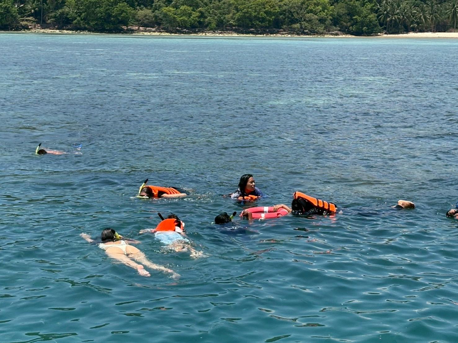 Koh Samui Catamaran Cruise: Pig Island & Koh Tan Snorkeling