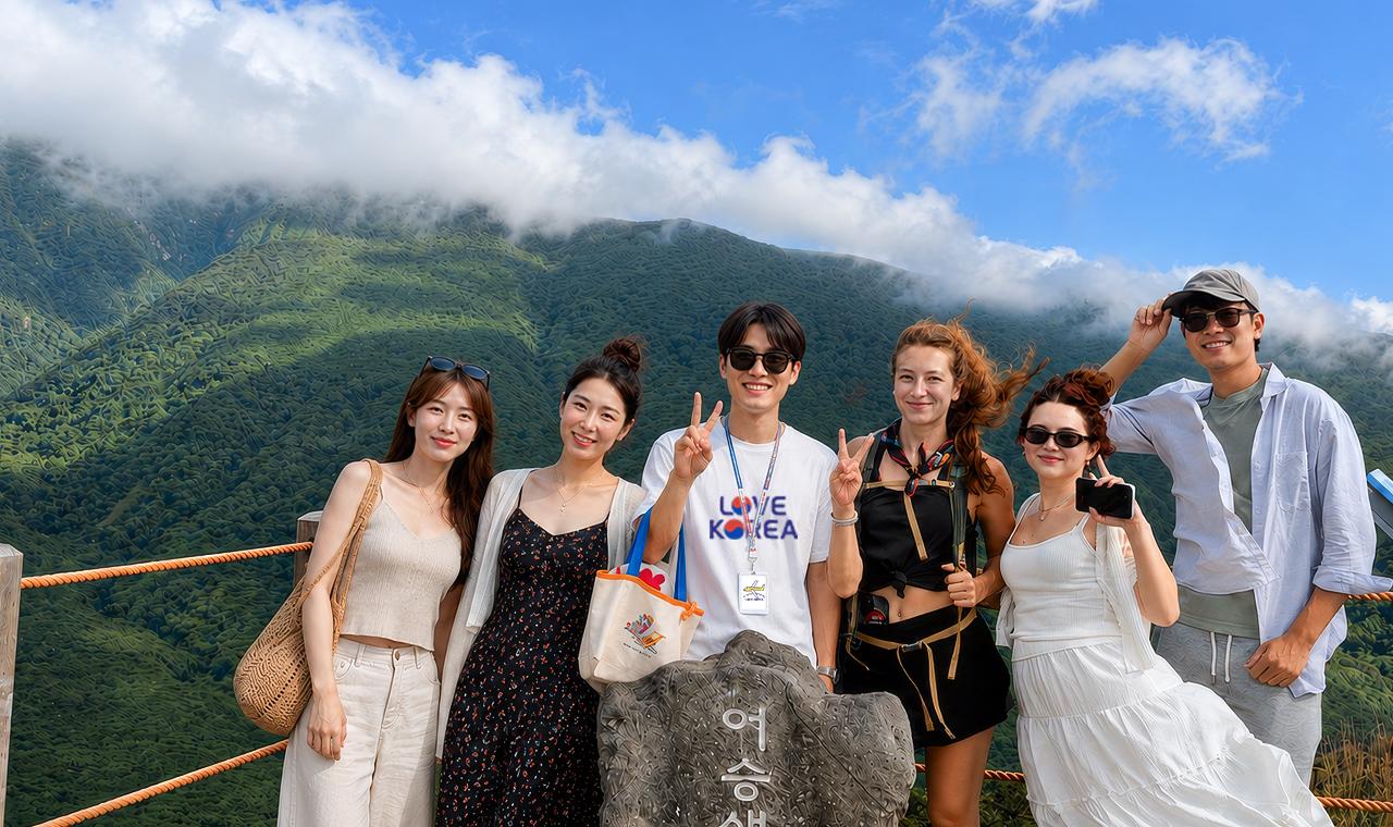 Jeju UNESCO Highlights: 2-Day South & East Island Explorer