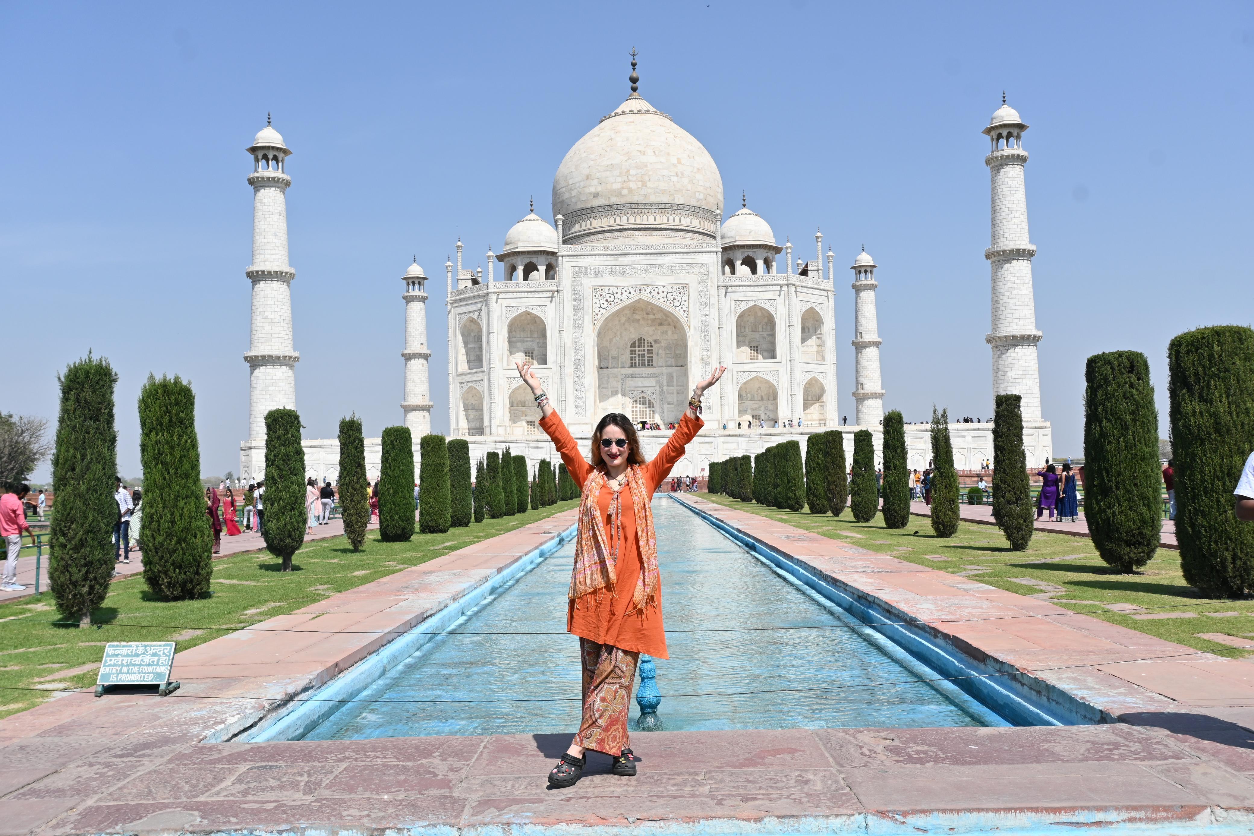 Delhi to Taj Mahal & Agra Day Trip on the Gatimaan Express