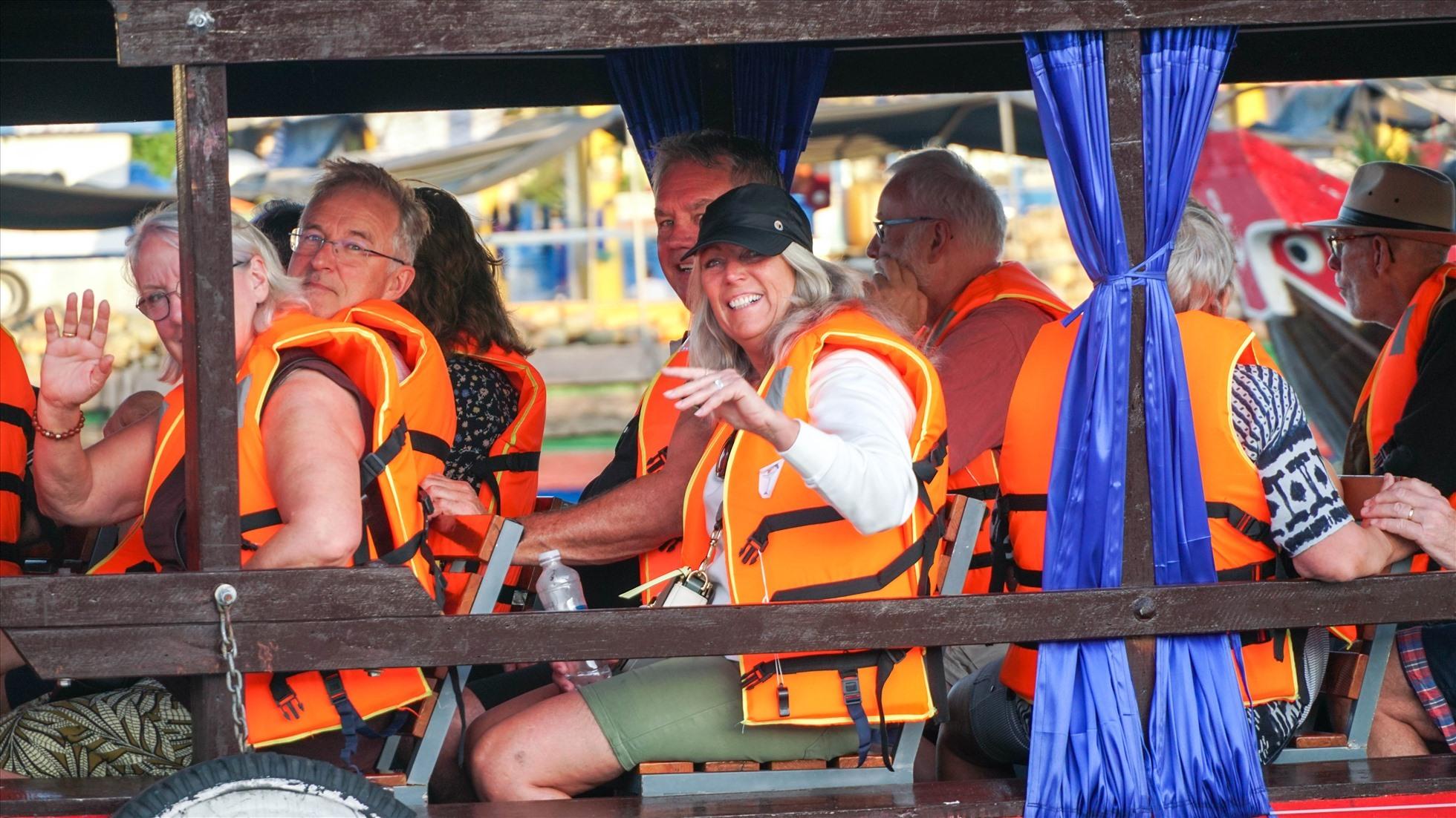 3-Day Mekong Delta Adventure from HCMC to Phnom Penh