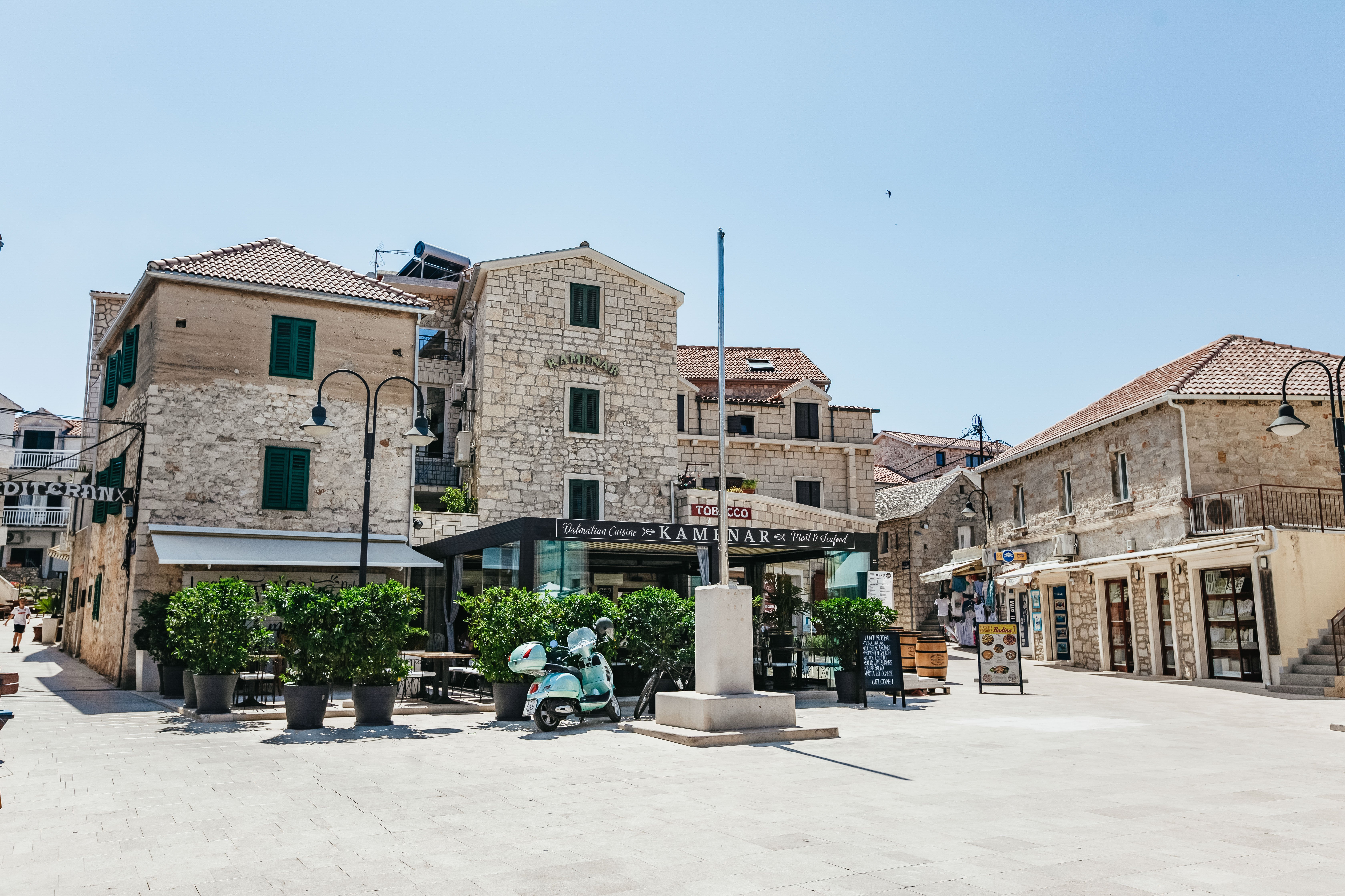 Split: Krka Waterfalls, Boat Cruise & Primosten Swim