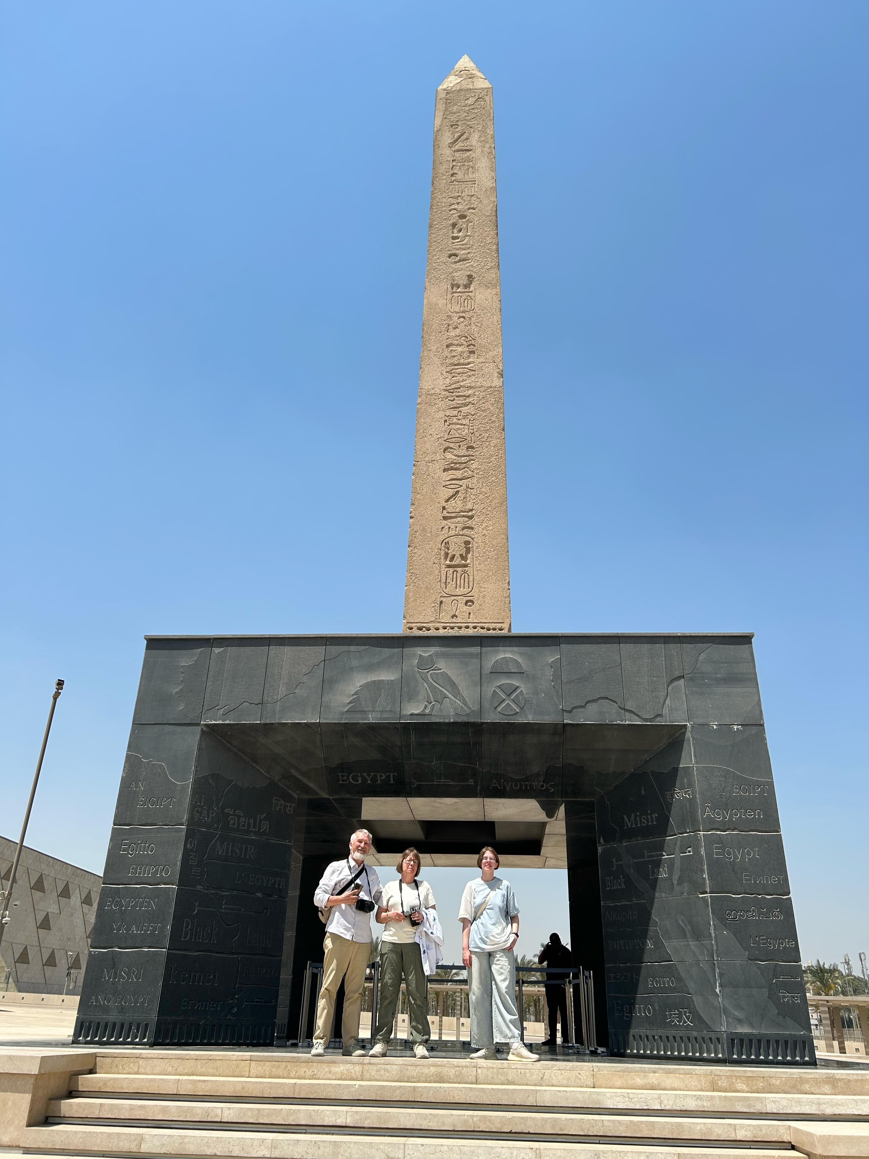 Private Giza Pyramids & Grand Egyptian Museum Tour