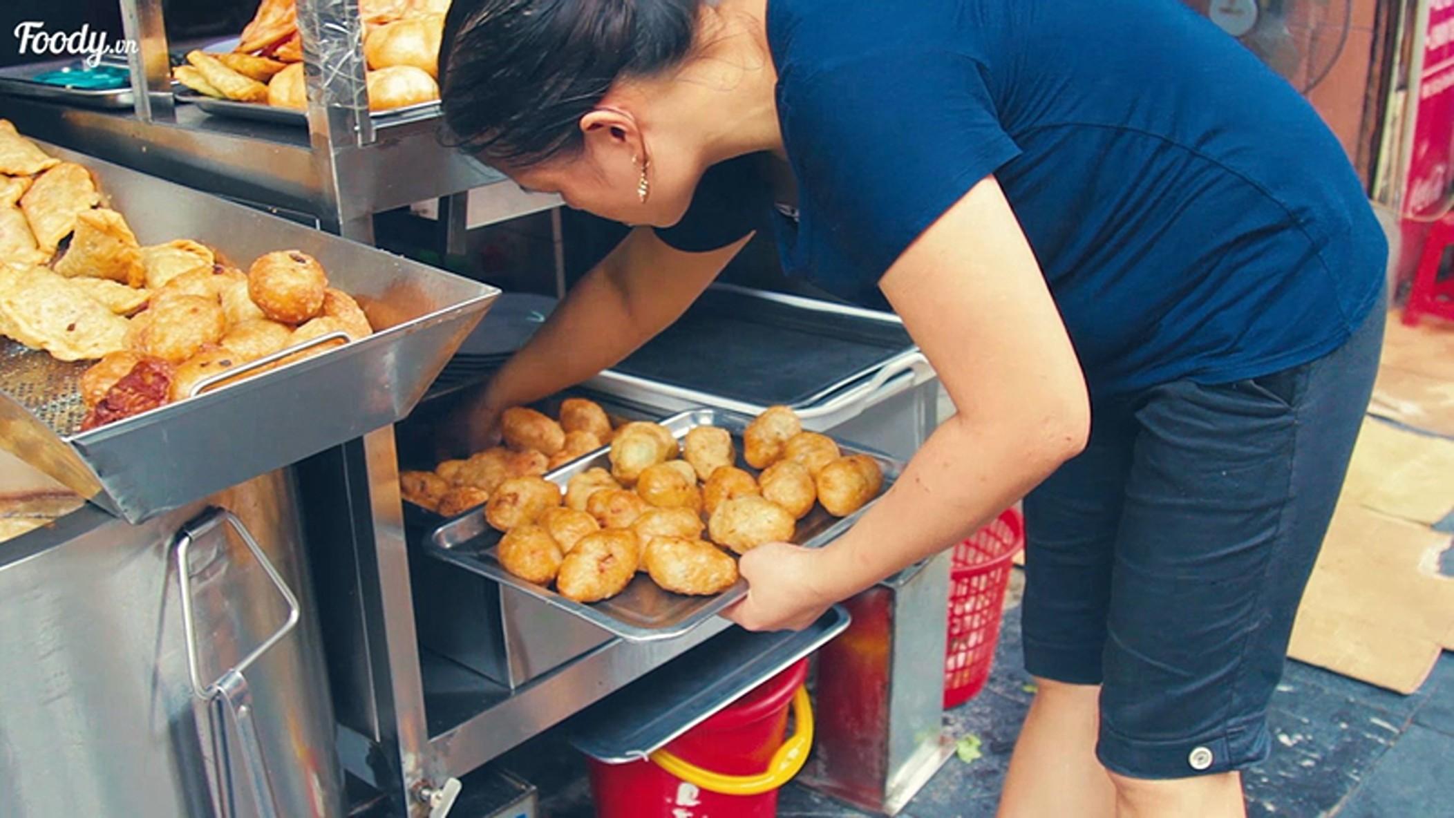 street food tour in Hanoi — photo 20
